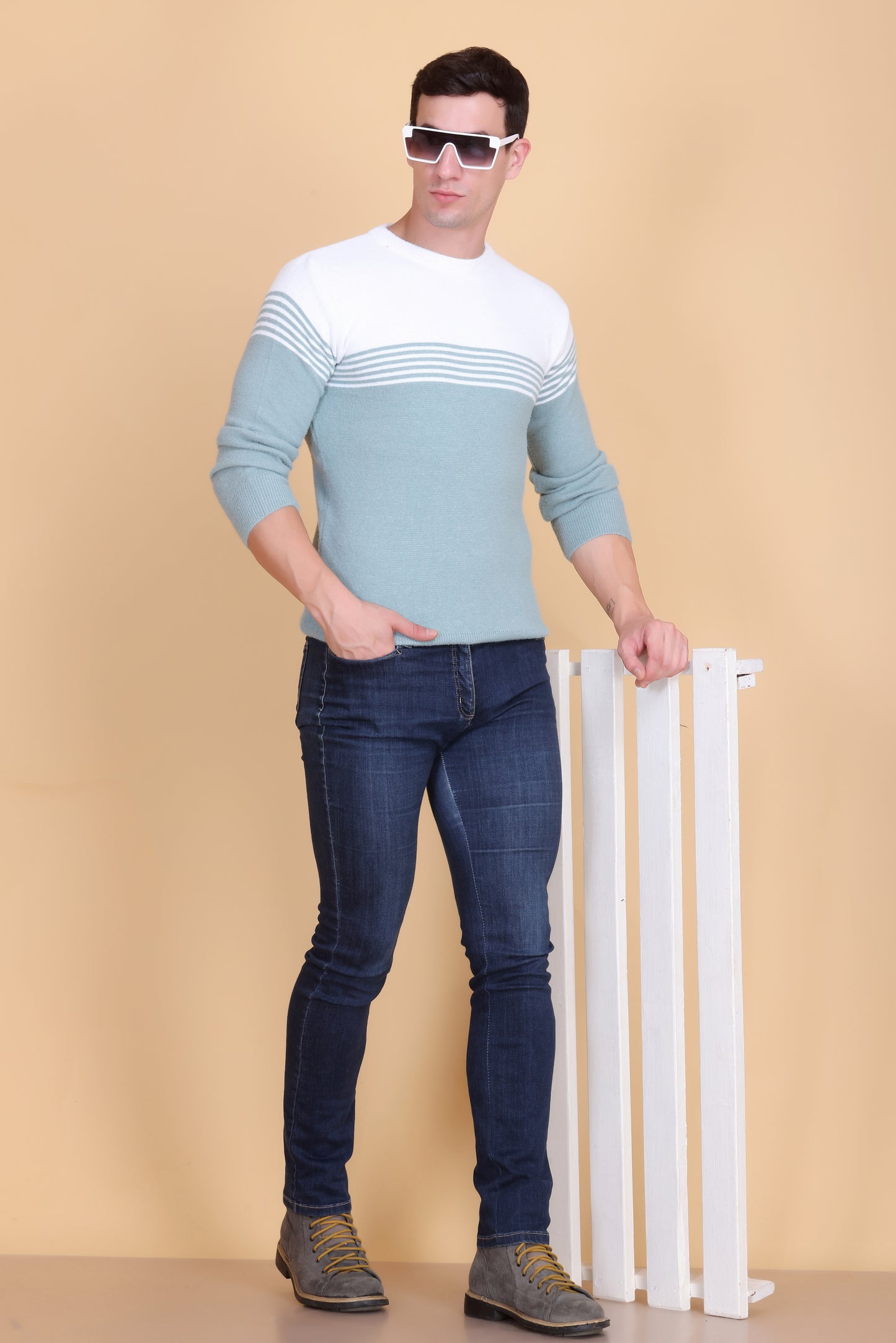 Men's sweater