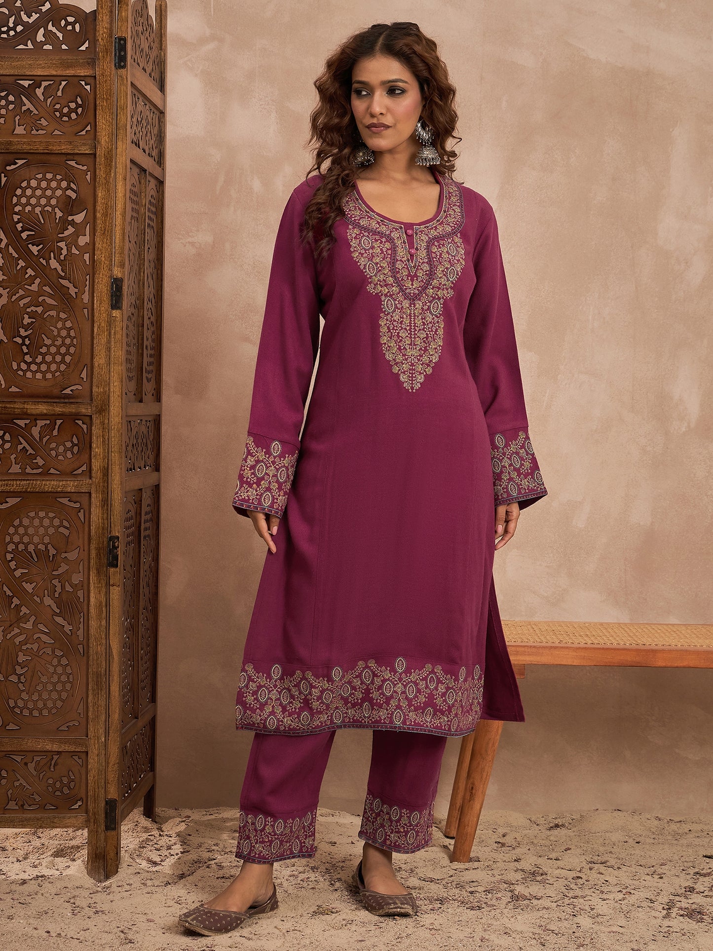 Woolen Embroidered 2-piece winter wear Kurti & Pant Set Purple)