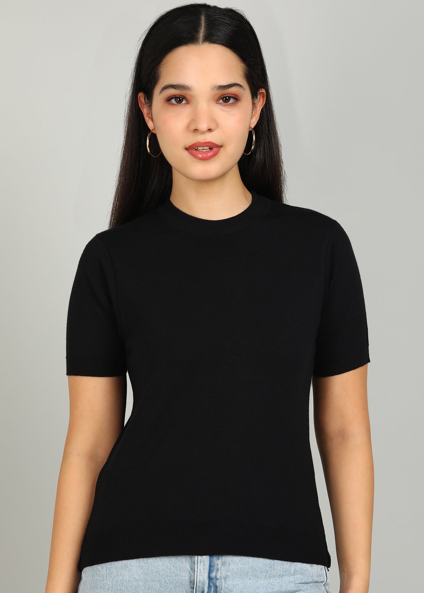 Women Solid Color Round Neck Half Sleeve Viscose T-Shirt Black