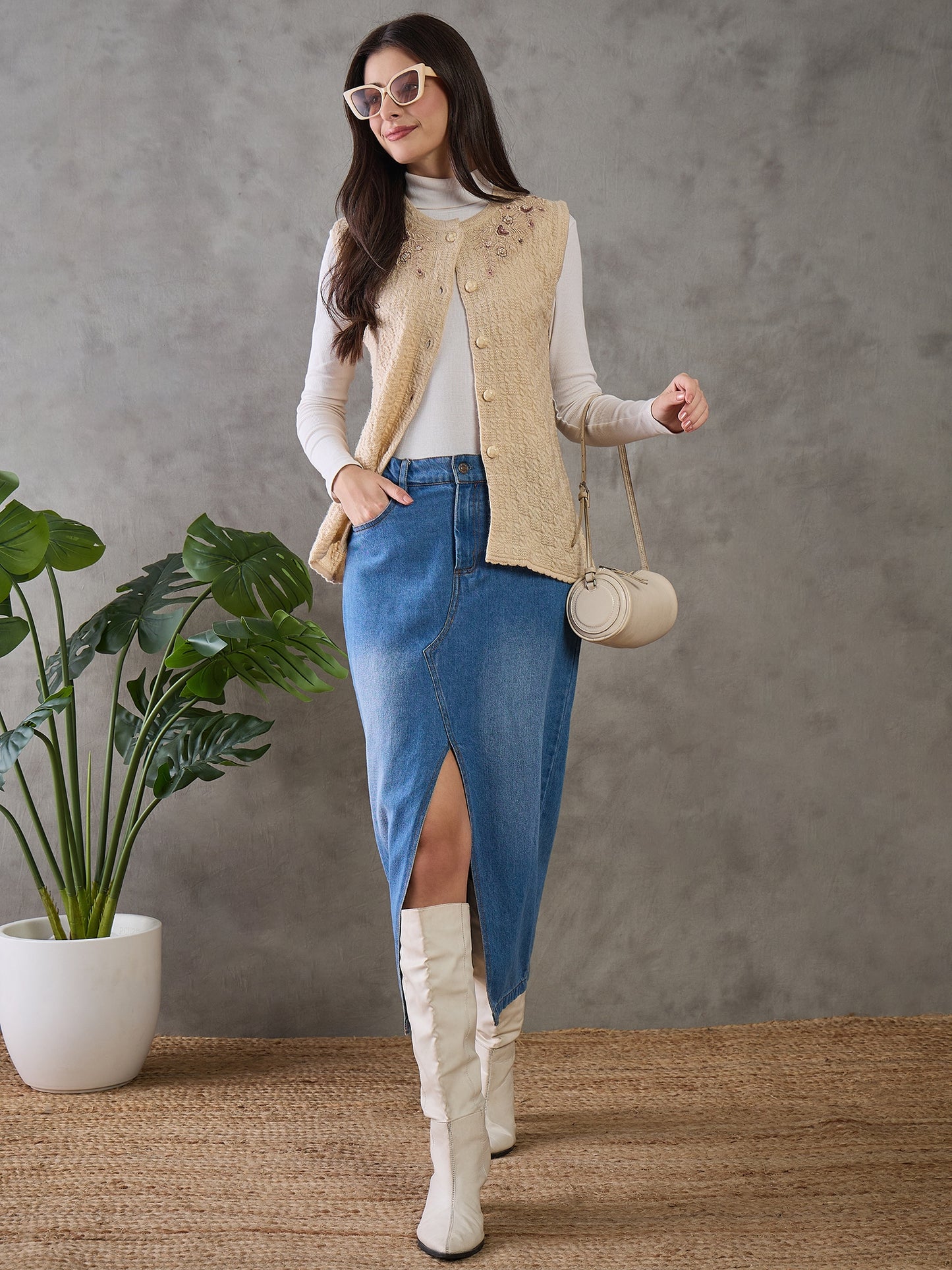 Clapton Women’s Woolen Sleeveless Sweater with Floral Embroidery Camel