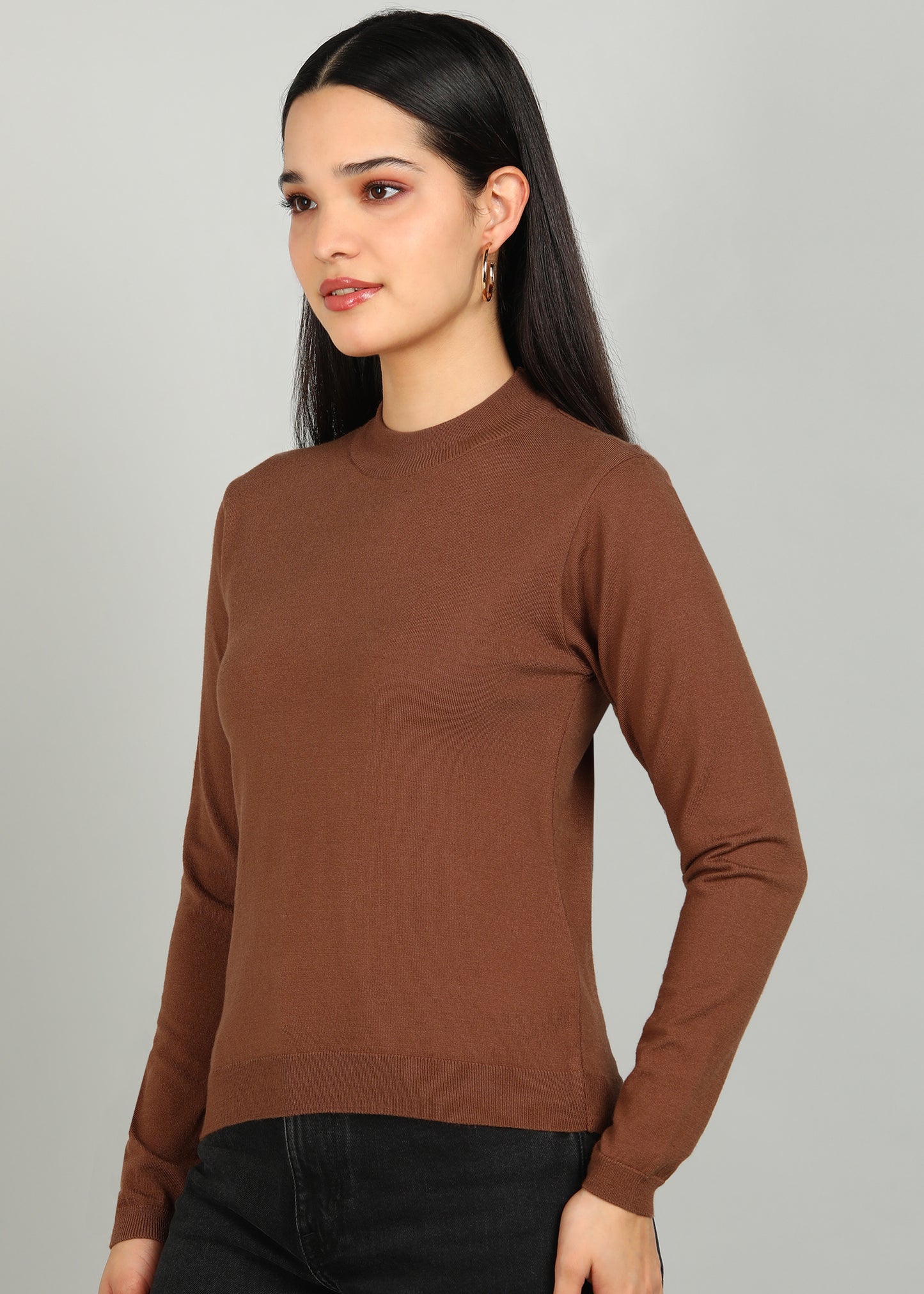 Women Solid Color Round Neck Viscose T-Shirt Brown