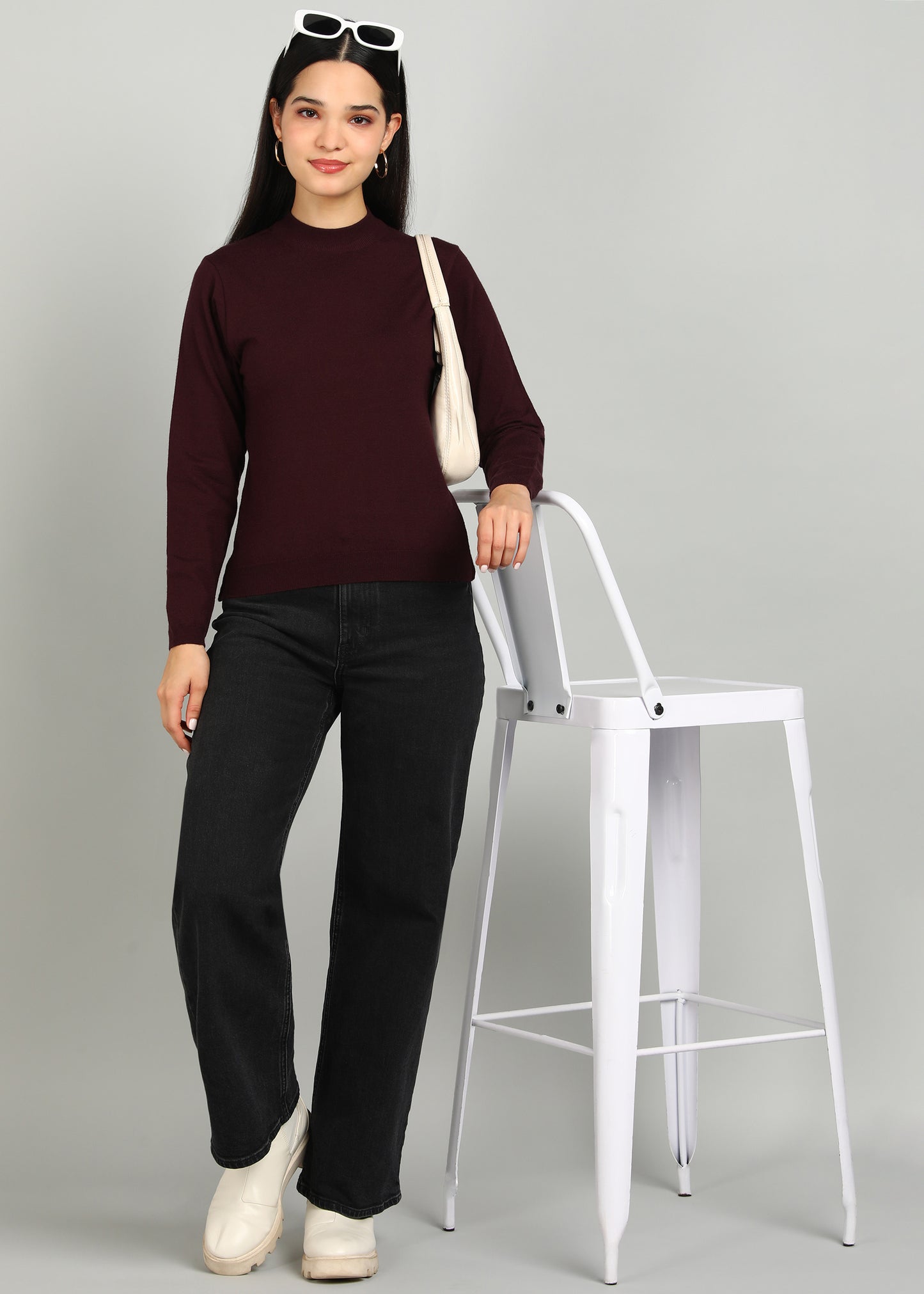 Women Solid Color Round Neck Viscose T-Shirt Wine