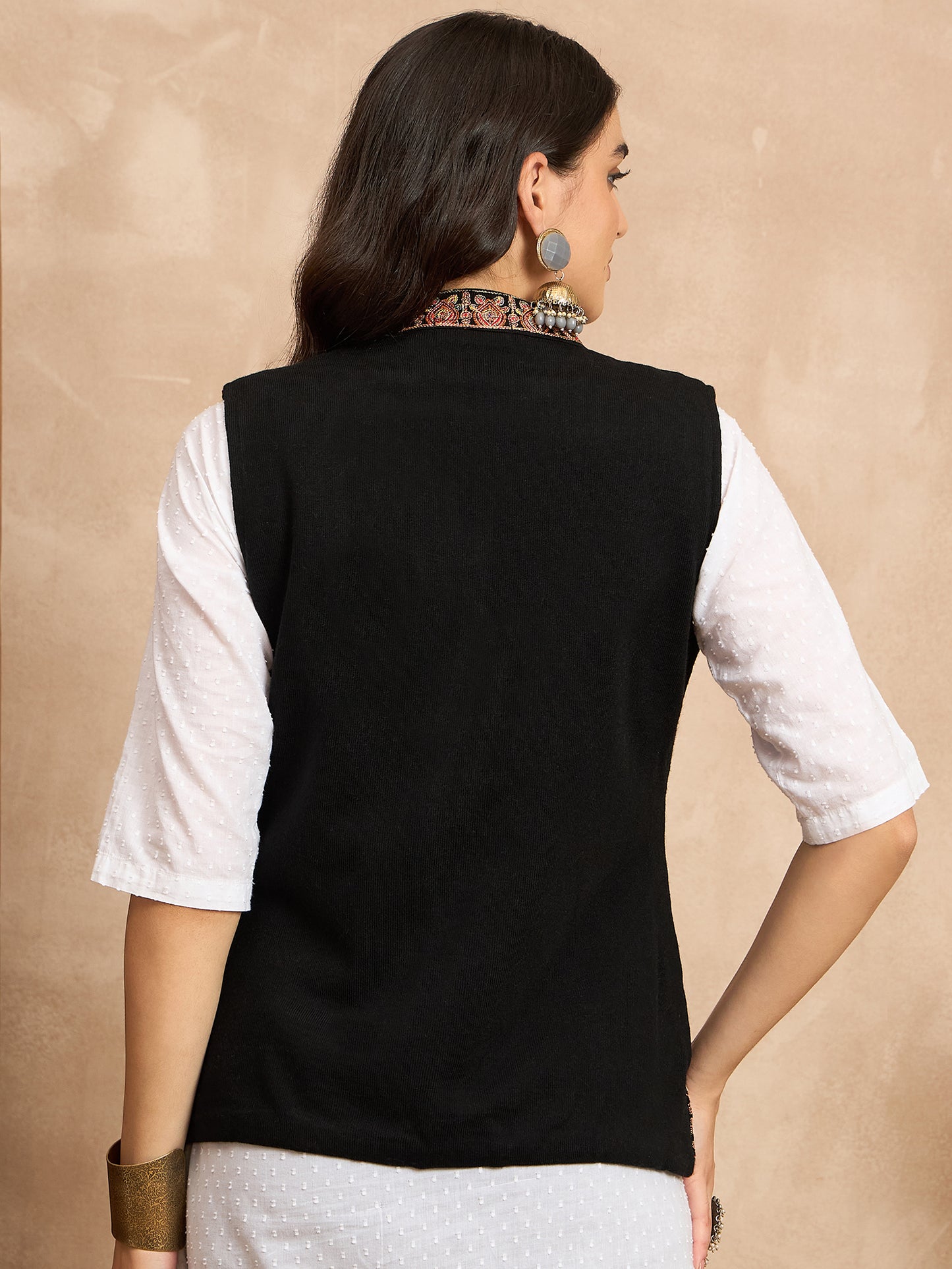 CLAPTON EMBROIDERY SLEEVELESS BLACK BLAZER FOR WOMEN