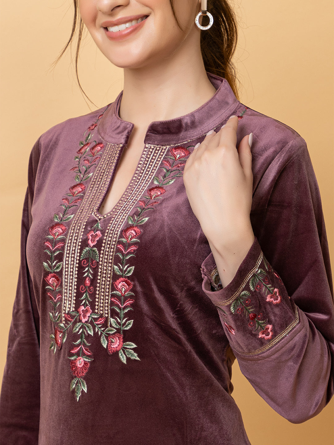 Velvet Embroidered Winter Wear Embroidered Straight Kurta Pant With Dupatta Set Purple