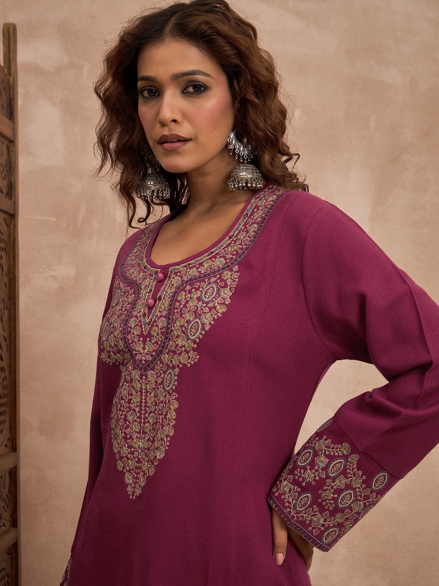 Woolen Embroidered 2-piece winter wear Kurti & Pant Set Purple)