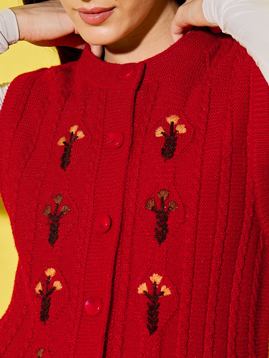Embroidery Woolen Sleeveless Cardigan