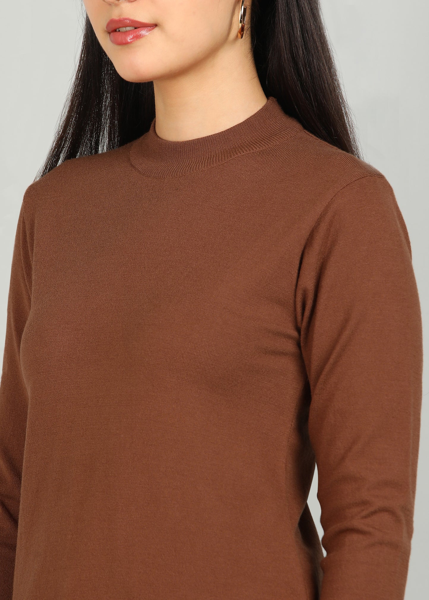 Women Solid Color Round Neck Viscose T-Shirt Brown
