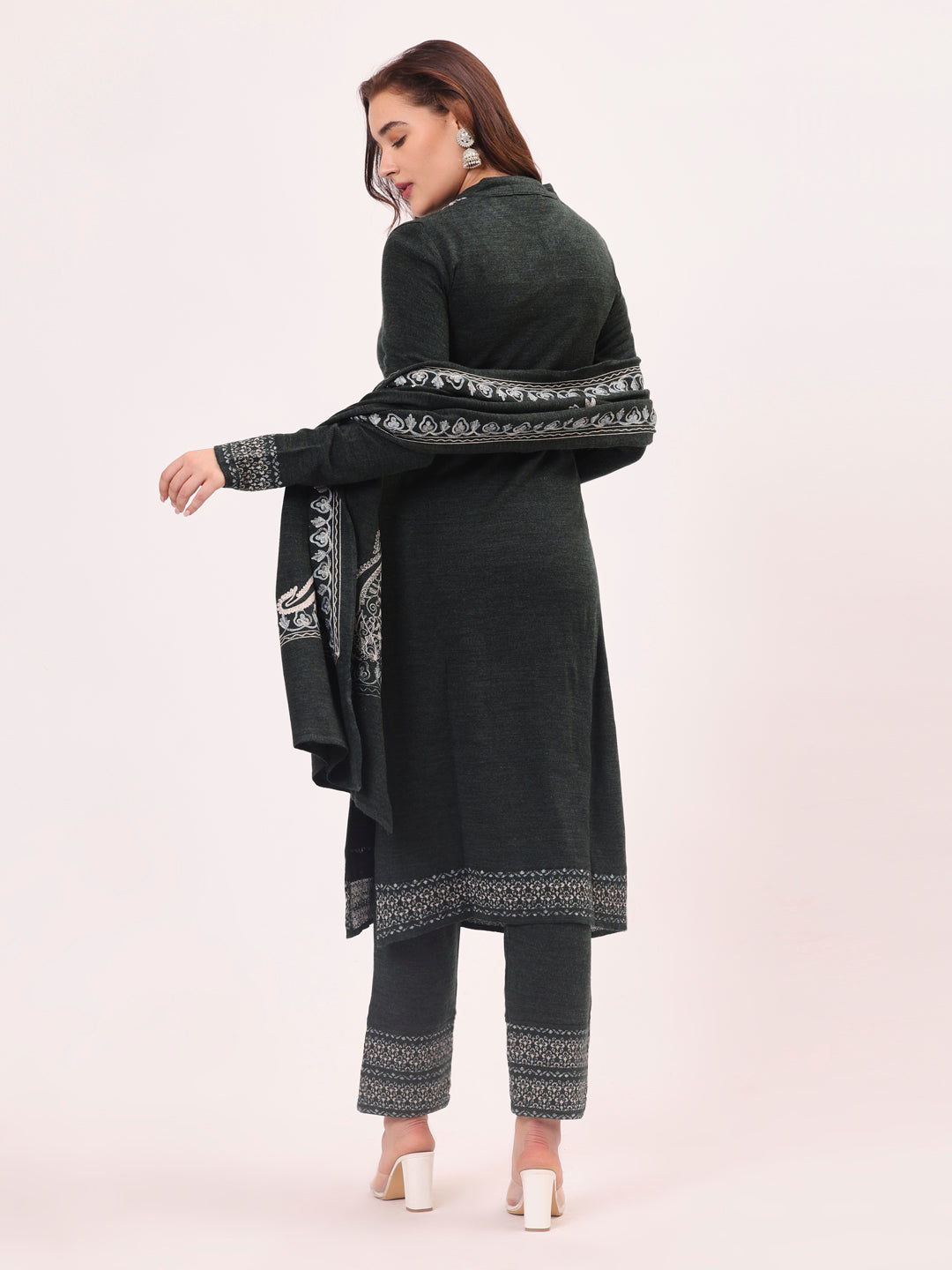 Clapton Pure Wool Winter Wear Embroidered Straight Kurta Pant With Dupatta Set Grey Mixture