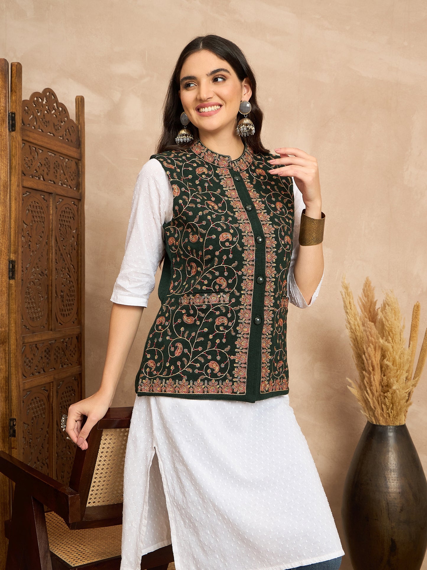 CLAPTON EMBROIDERY SLEEVELESS GREEN BLAZER FOR WOMEN