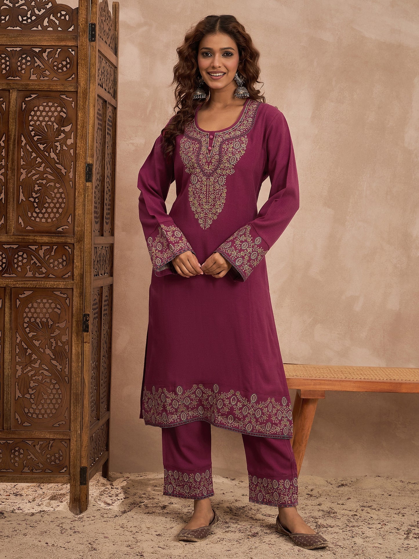 Woolen Embroidered 2-piece winter wear Kurti & Pant Set Purple)