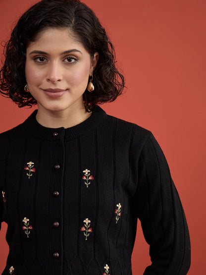 CLAPTON Women's BLACK Floral Embroidered Cable Knit Cardigan