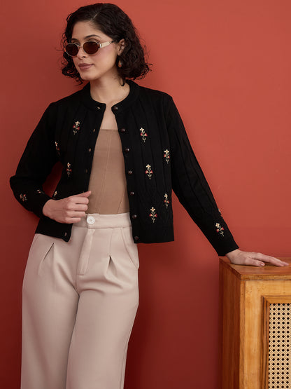 CLAPTON Women's BLACK Floral Embroidered Cable Knit Cardigan