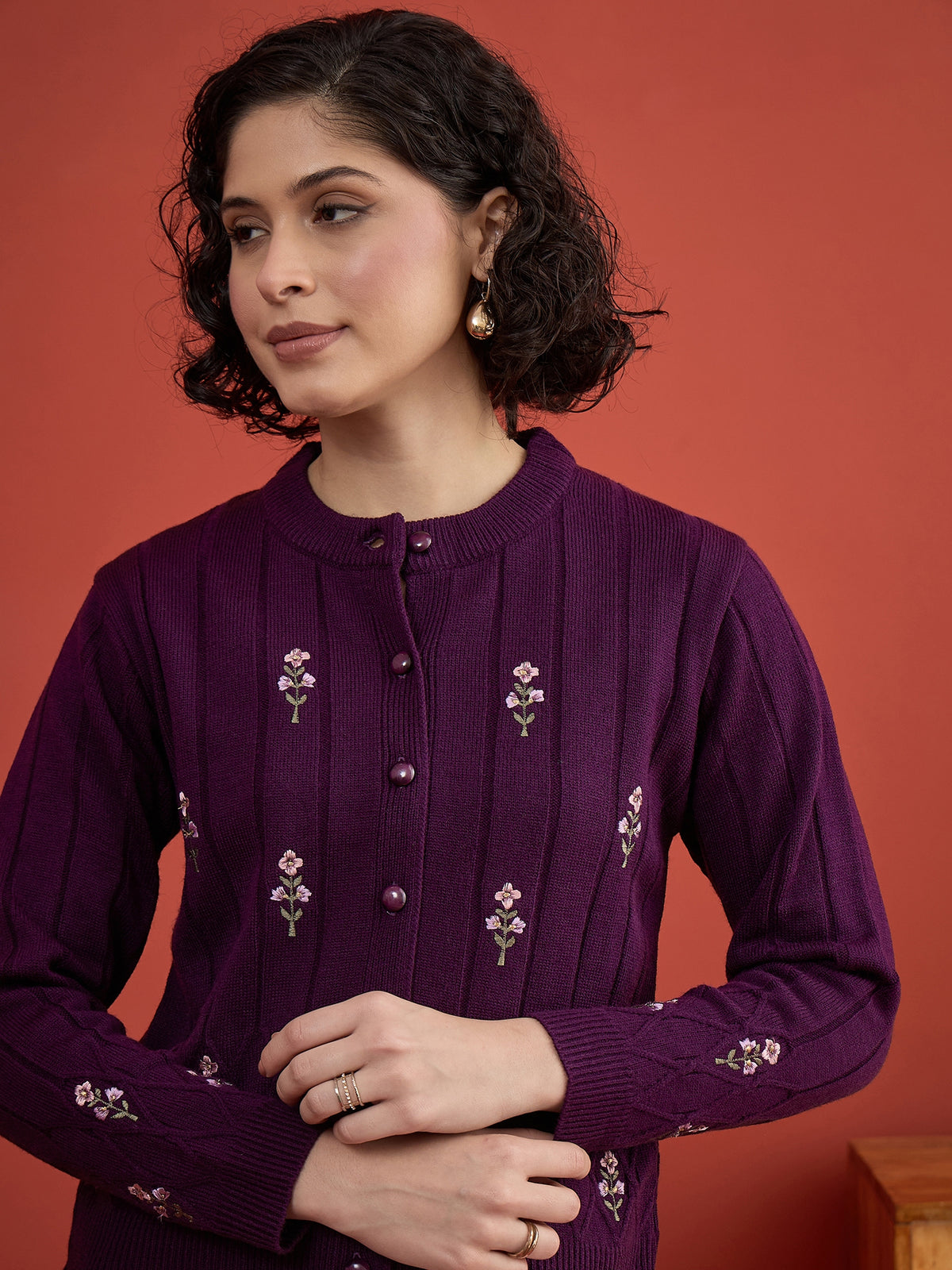 CLAPTON Women's Purple Floral Embroidered Cable Knit Cardigan