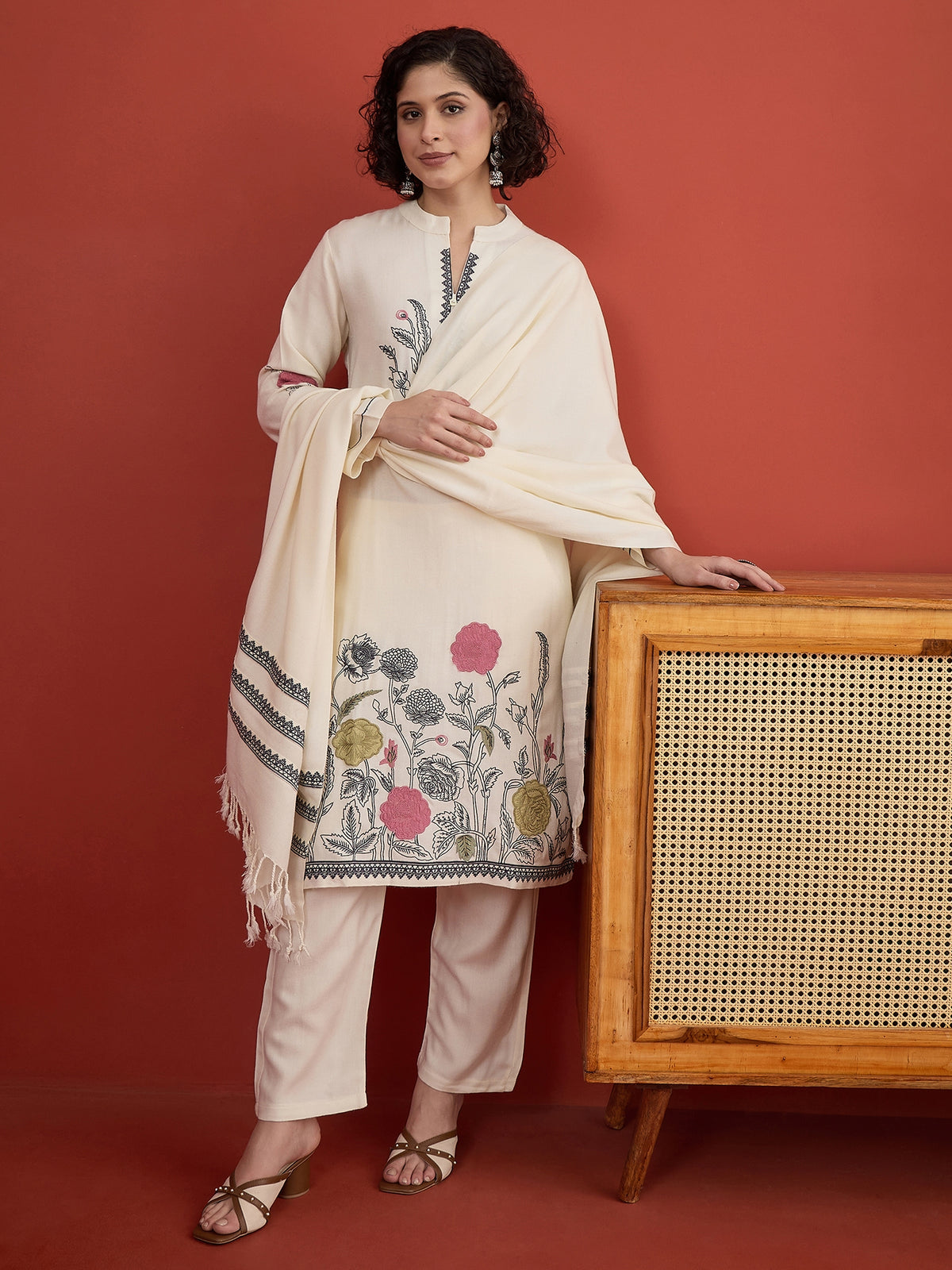 CLAPTON White Floral & Motif Embroidered Mandarin Collar Woolen Kurta with Trousers & Dupatta/Shawl Set (Copy) (Copy) (Copy)