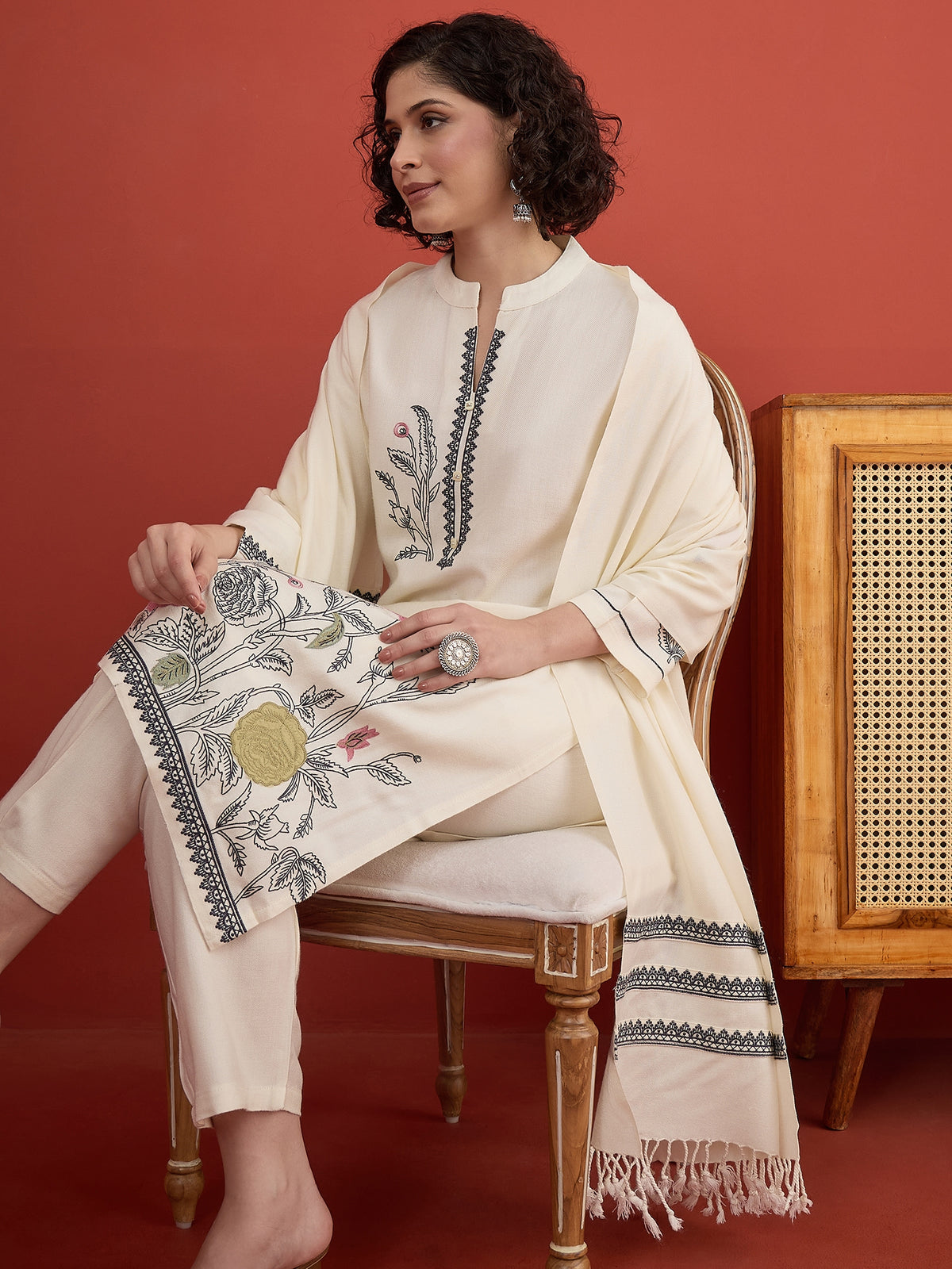 CLAPTON White Floral & Motif Embroidered Mandarin Collar Woolen Kurta with Trousers & Dupatta/Shawl Set (Copy) (Copy) (Copy)