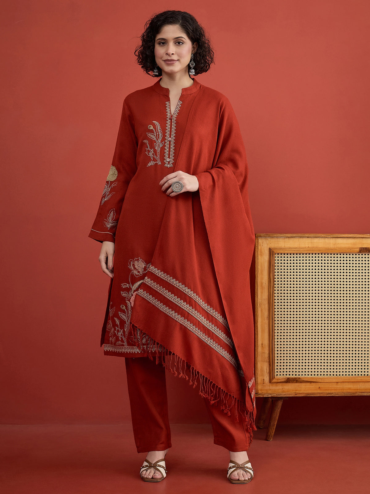 CLAPTON Indo Era Floral & Motif Embroidered Mandarin Collar Woolen Kurta with Trousers & Dupatta/Shawl Set