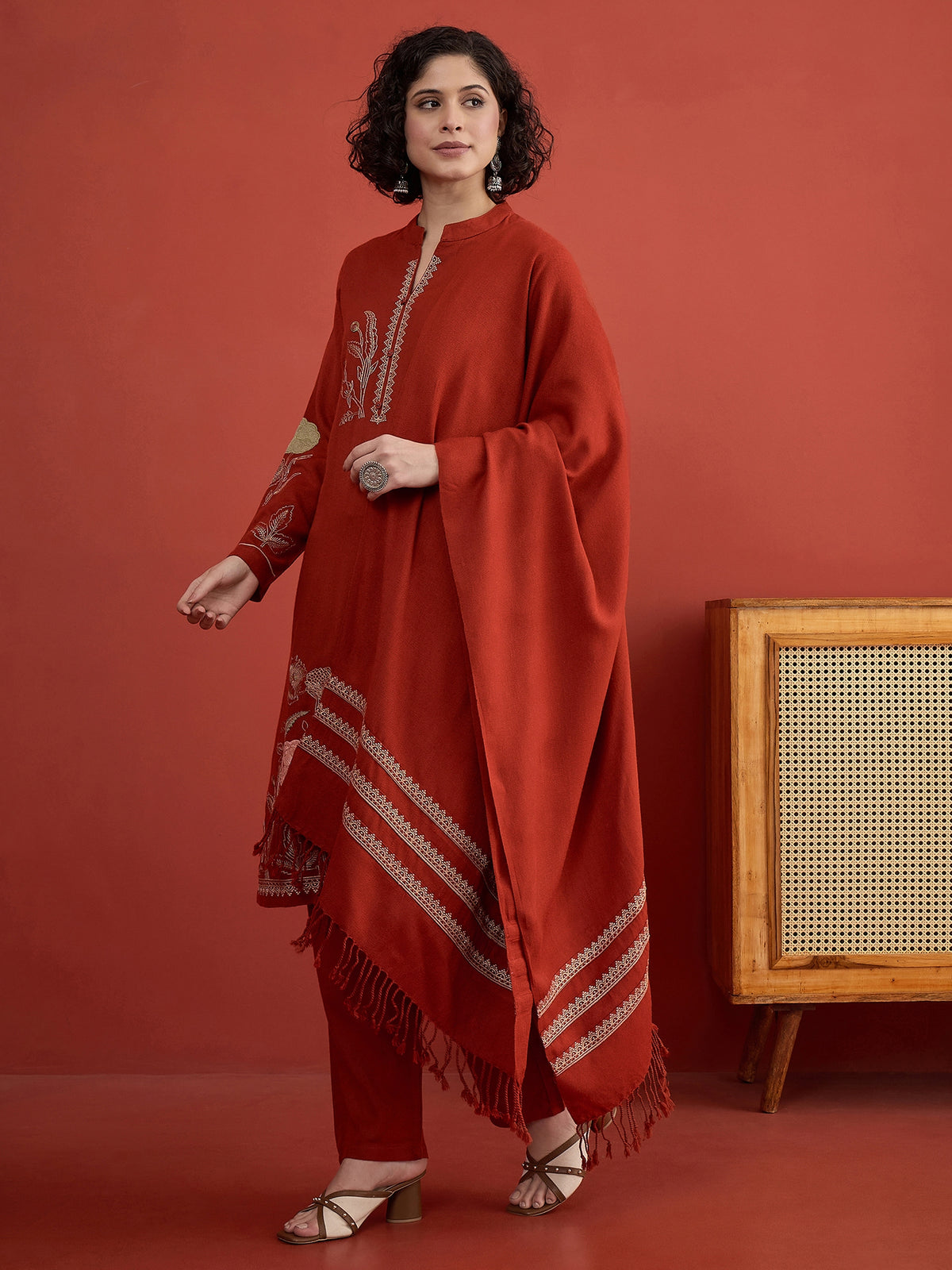 CLAPTON Indo Era Floral & Motif Embroidered Mandarin Collar Woolen Kurta with Trousers & Dupatta/Shawl Set
