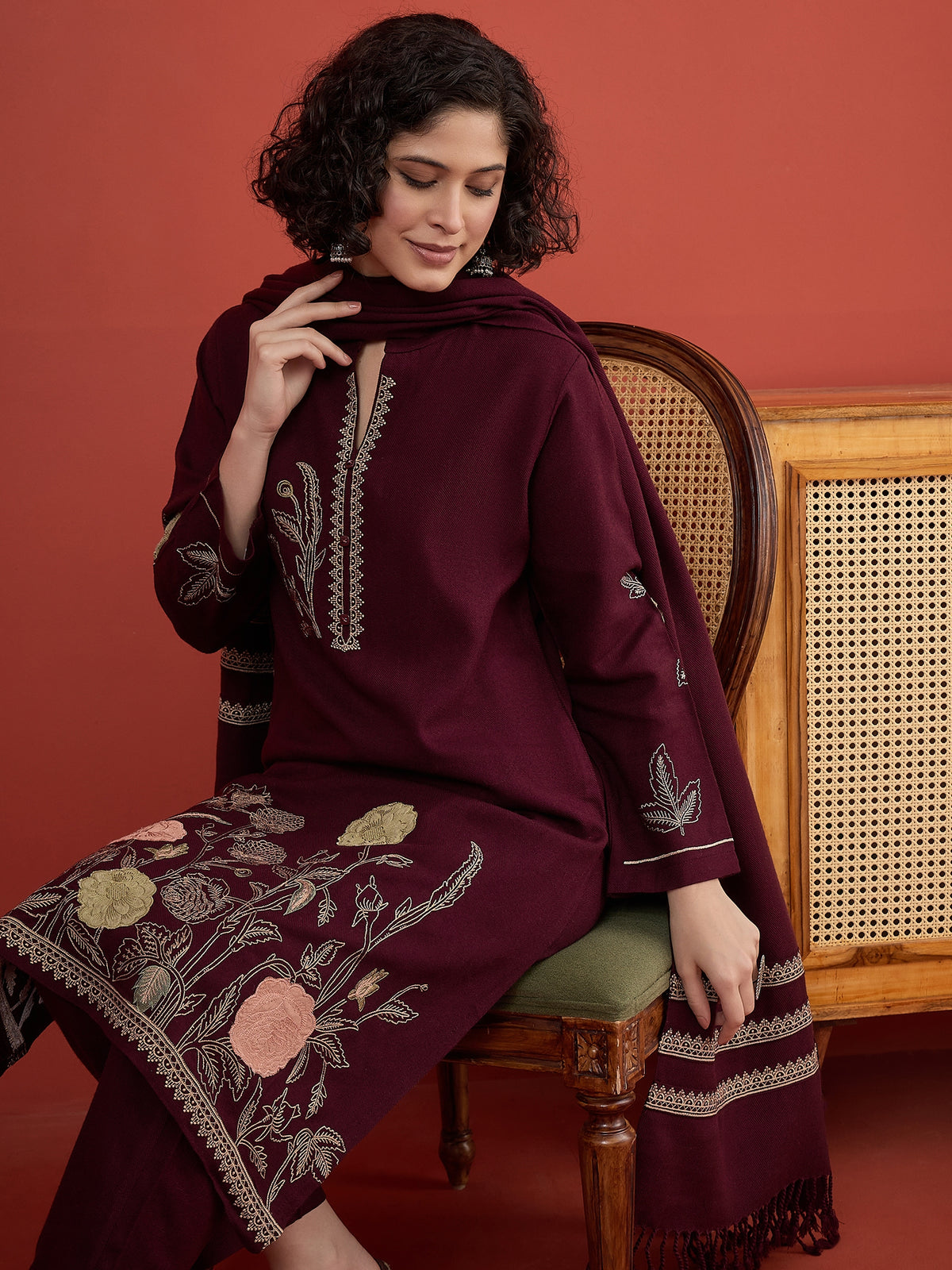 CLAPTON Purple Floral & Motif Embroidered Mandarin Collar Woolen Kurta with Trousers & Dupatta/Shawl Set (Copy)