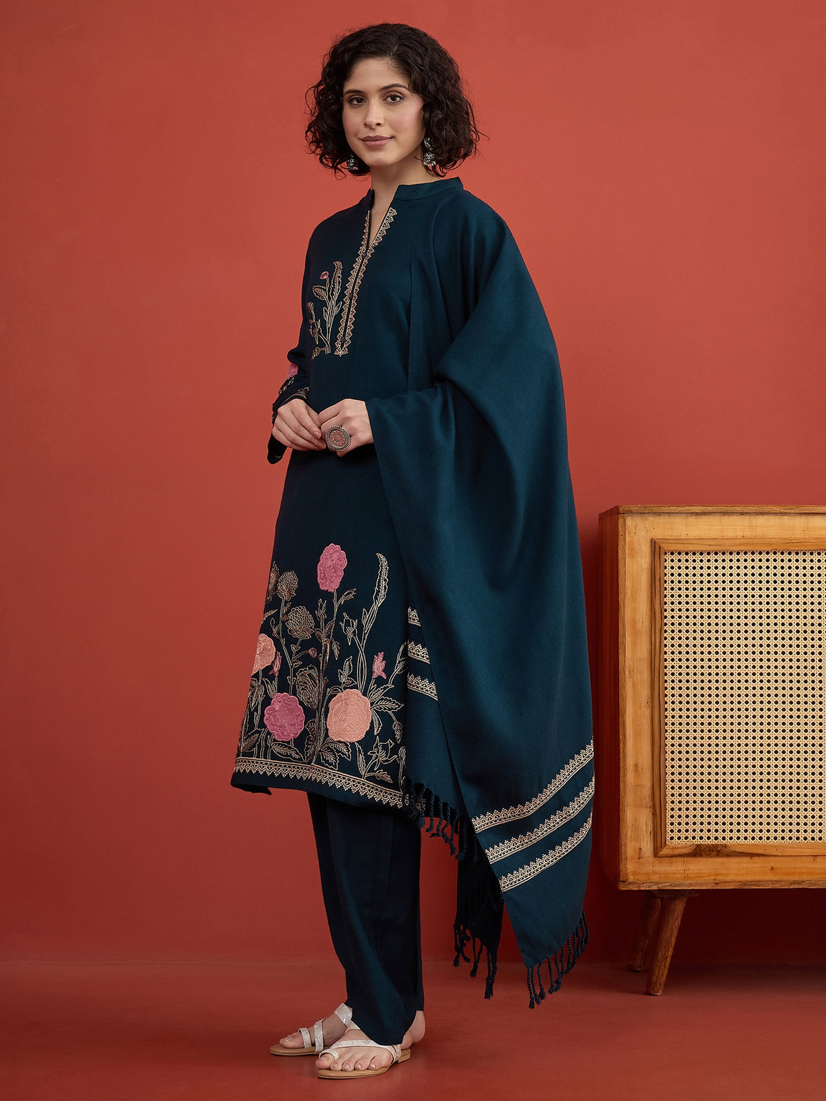 CLAPTON Peacock Floral & Motif Embroidered Mandarin Collar Woolen Kurta with Trousers & Dupatta/Shawl Set (Copy) (Copy)