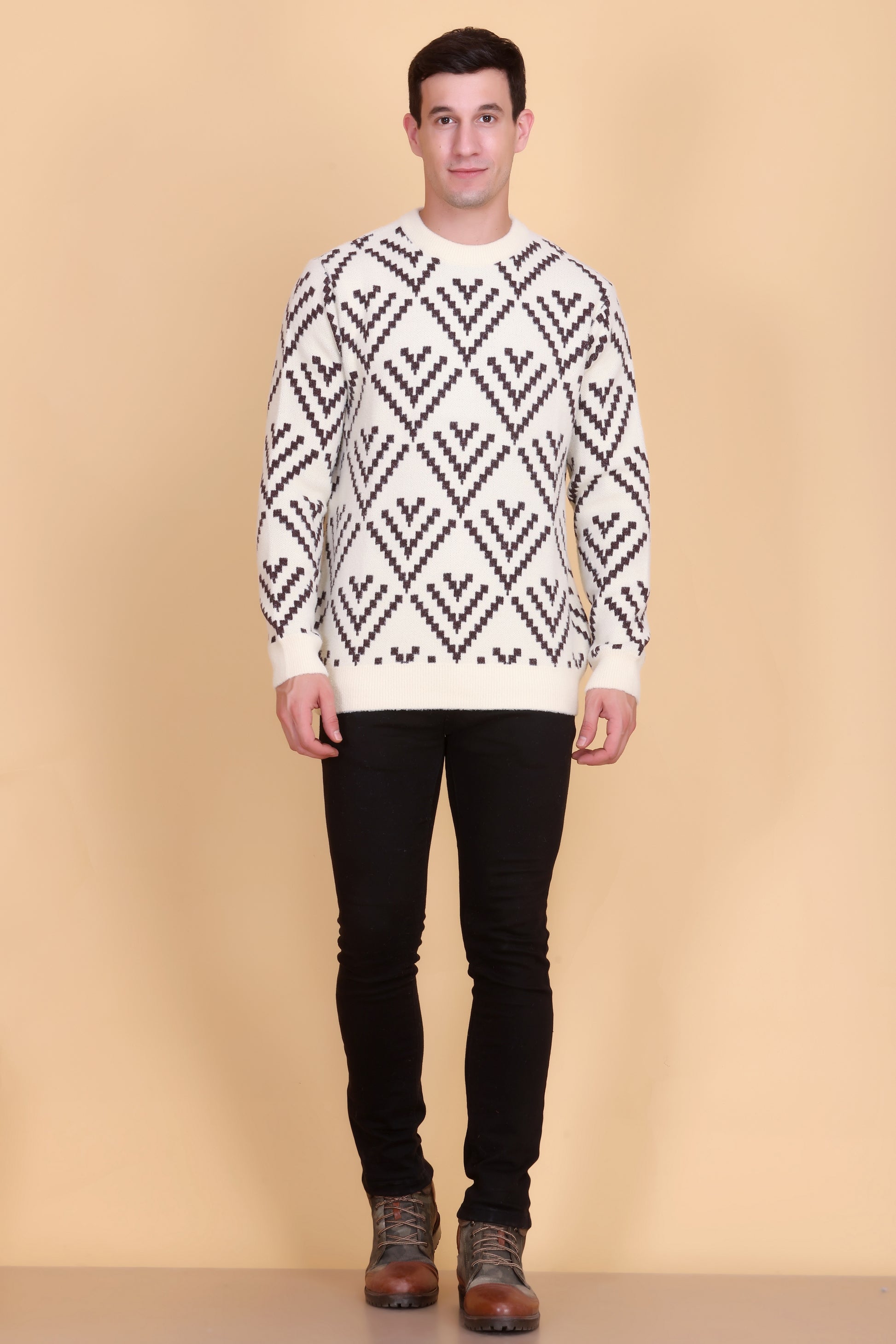 Round neck men sweater