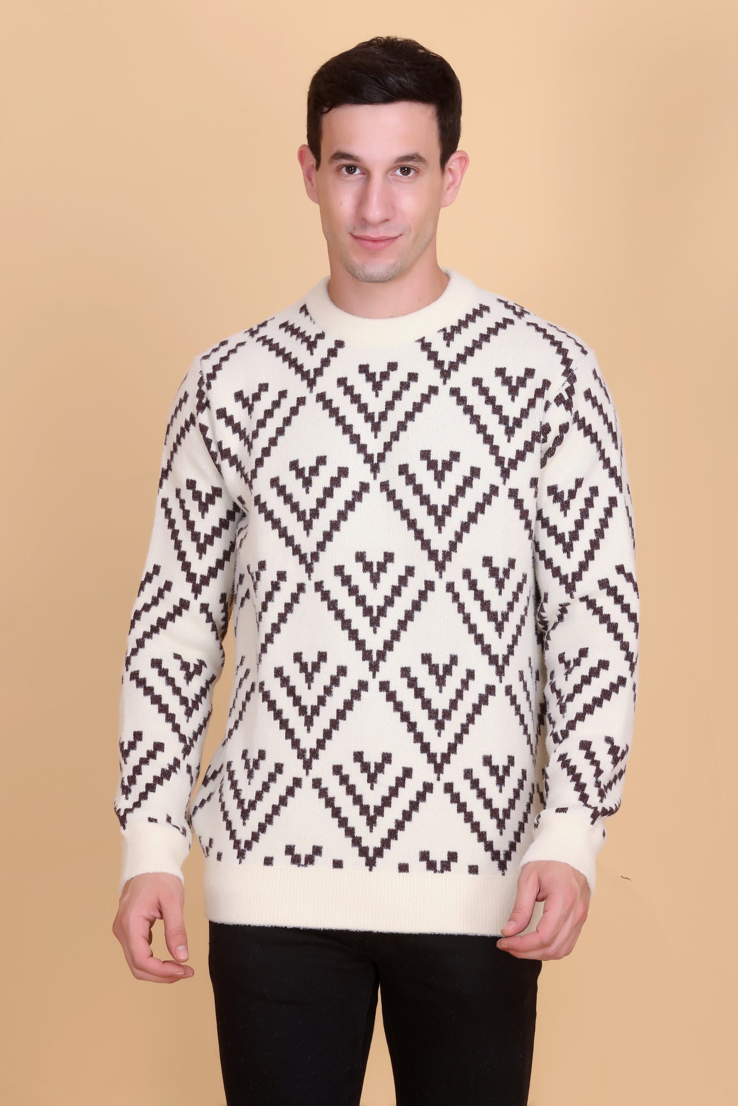 Round neck men sweater