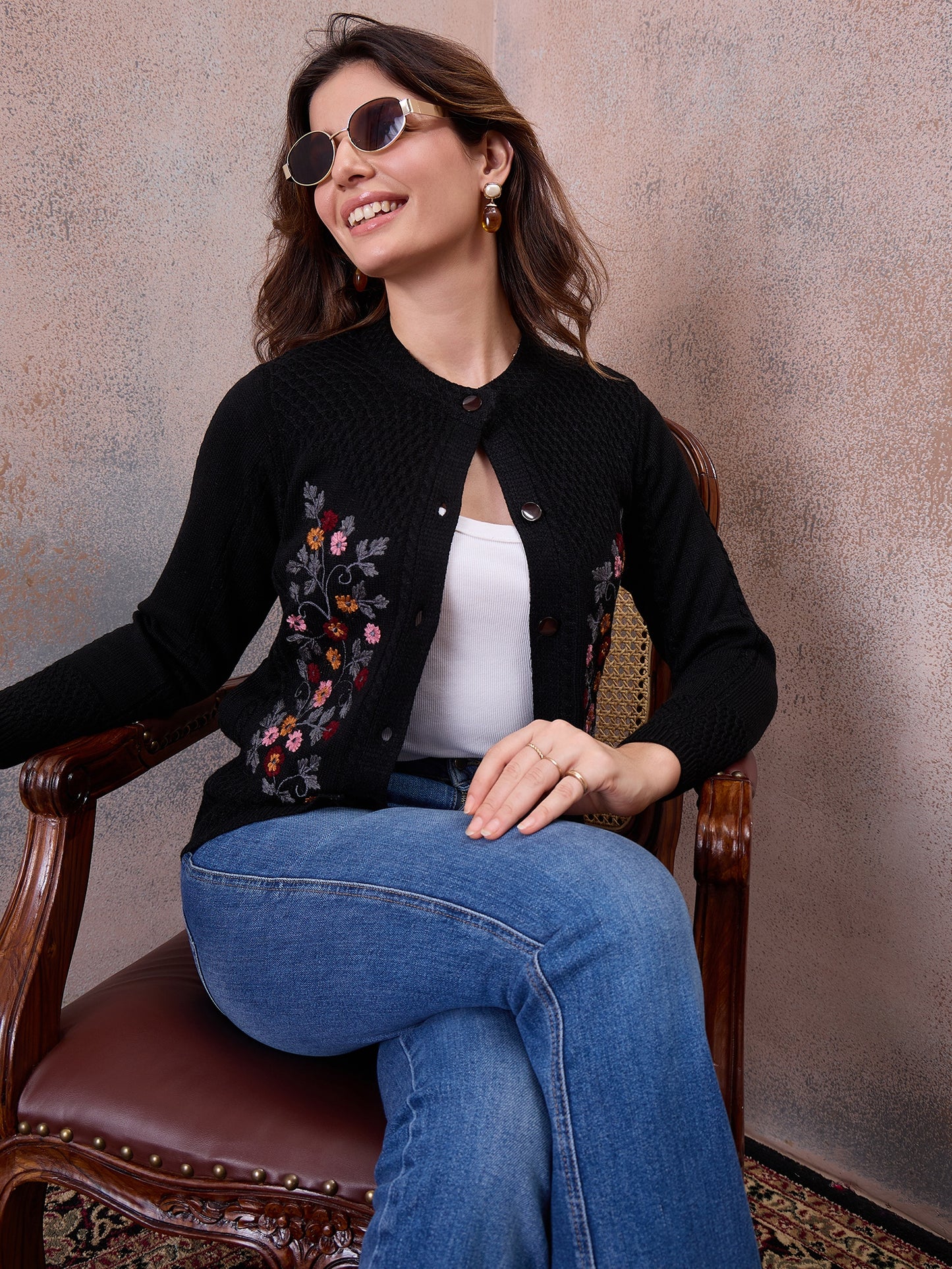 Women’s Floral Embroidered Button-Front Knit Cardigan Black