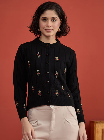 CLAPTON Women's BLACK Floral Embroidered Cable Knit Cardigan