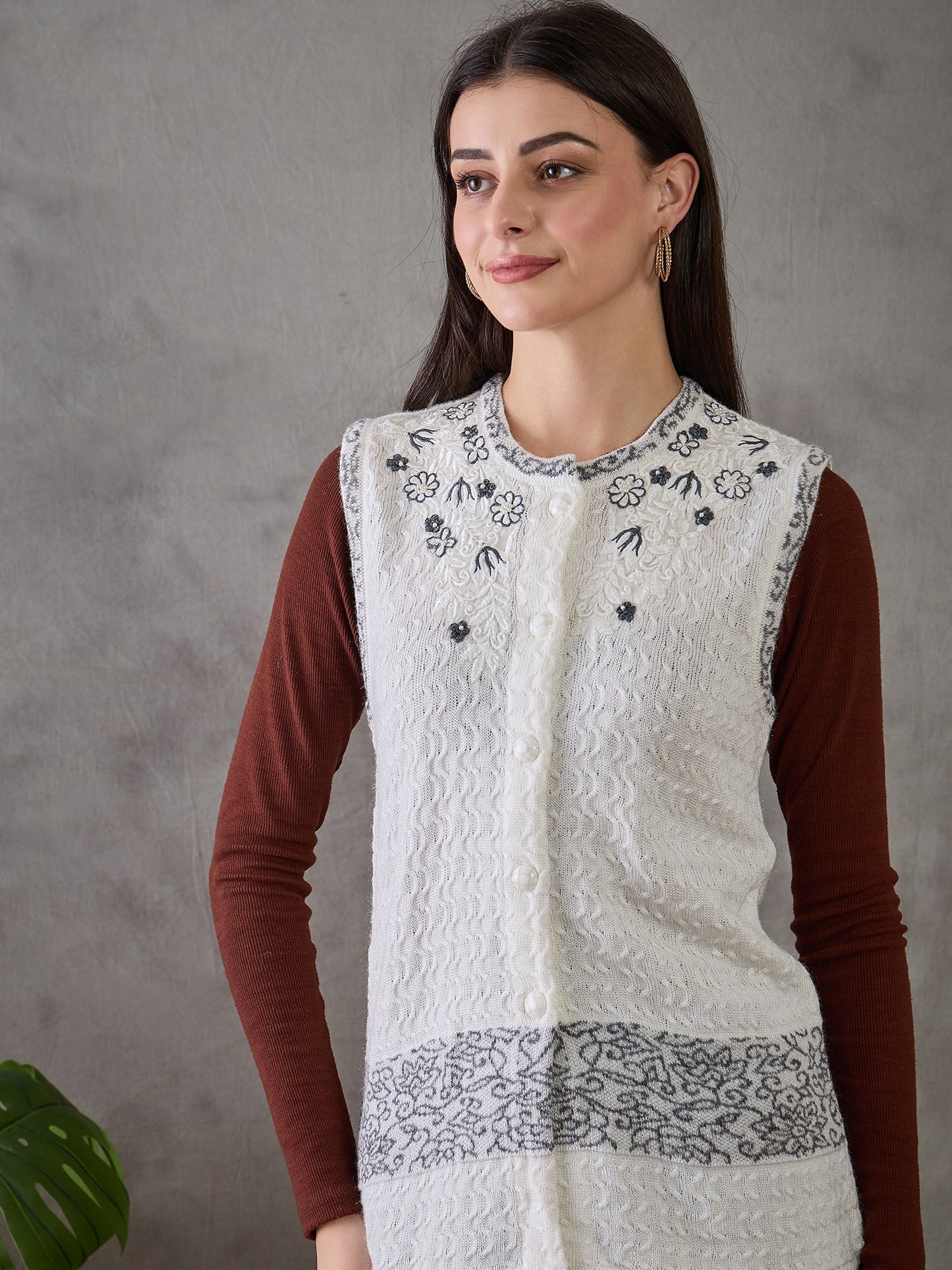 Clapton Women’s  Woolen Sleeveless Sweater with Floral Embroidery White