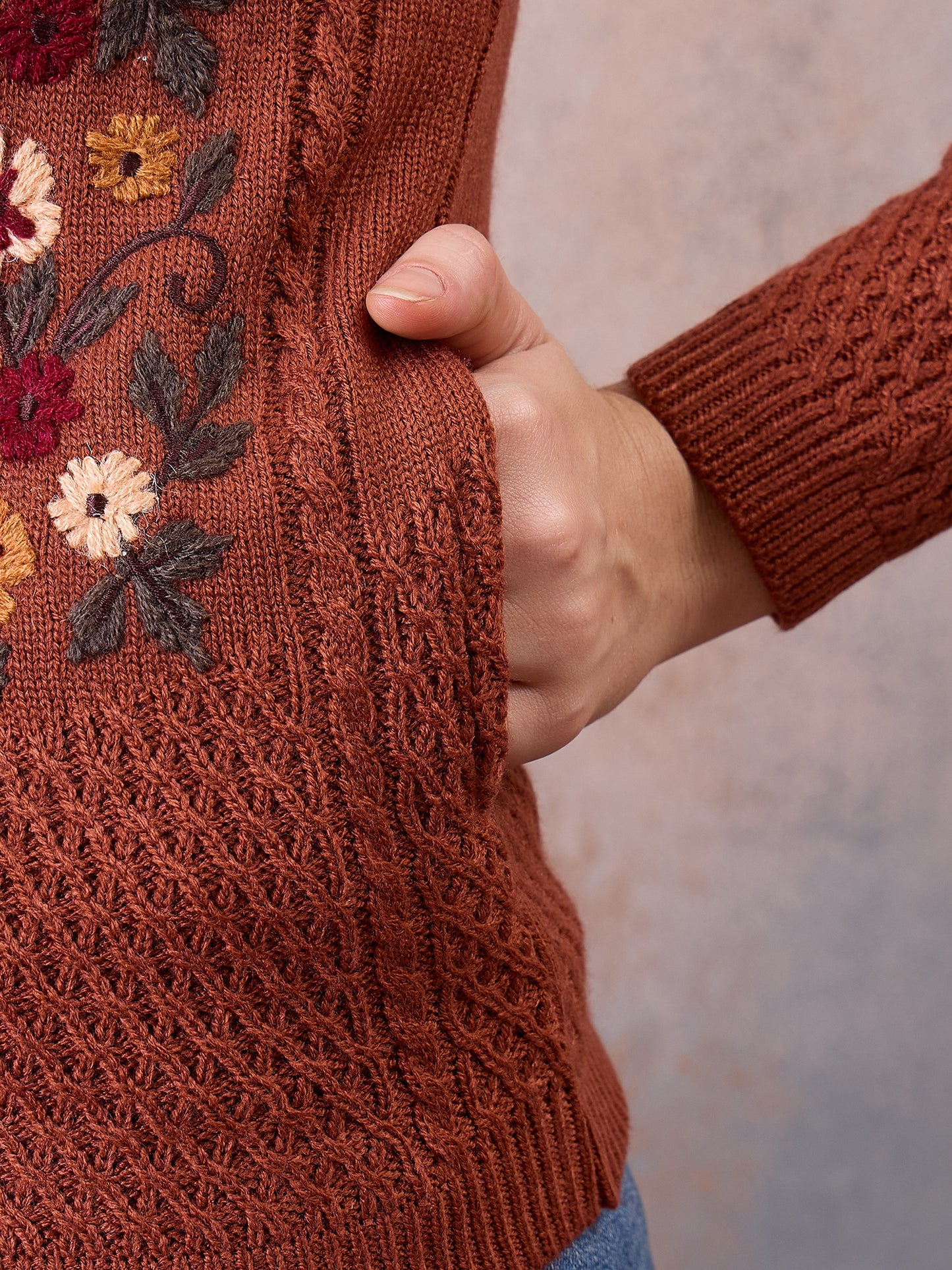 Women’s Floral Embroidered Button-Front Knit Cardigan Rust