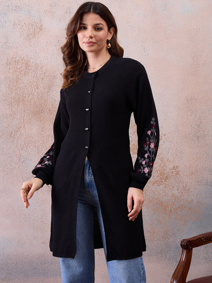 Women’s Longline Ribbed Knit Cardigan with Embroidered Sleeves – BLACK