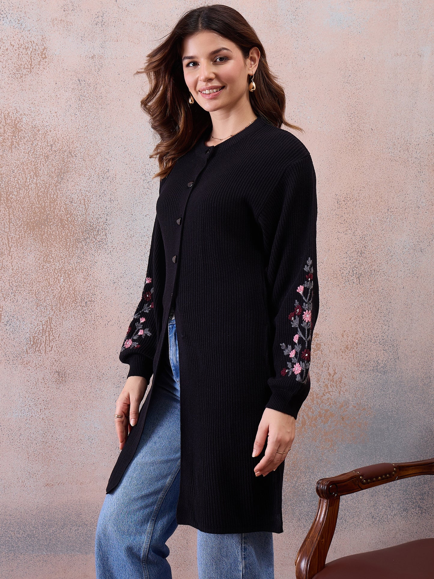 Women’s Longline Ribbed Knit Cardigan with Embroidered Sleeves – BLACK