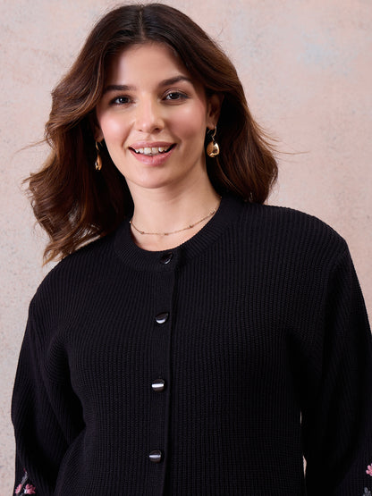 Women’s Longline Ribbed Knit Cardigan with Embroidered Sleeves – BLACK