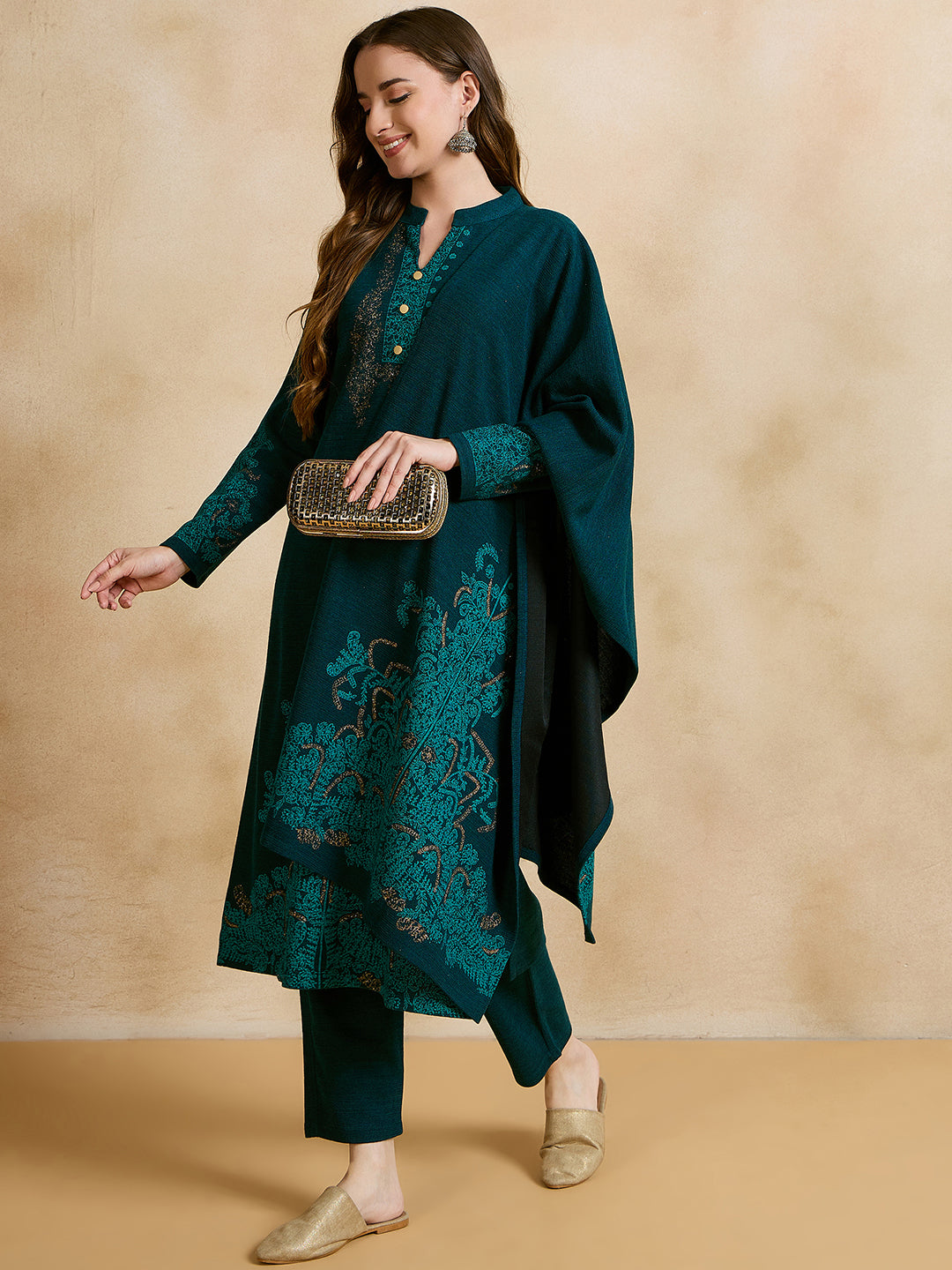 Clapton Embroidered Straight Kurta Pant With Dupatta Set Green