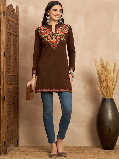 Women Multicolor Embroidered woolen Blend  Kurta Maroon Winter Wear