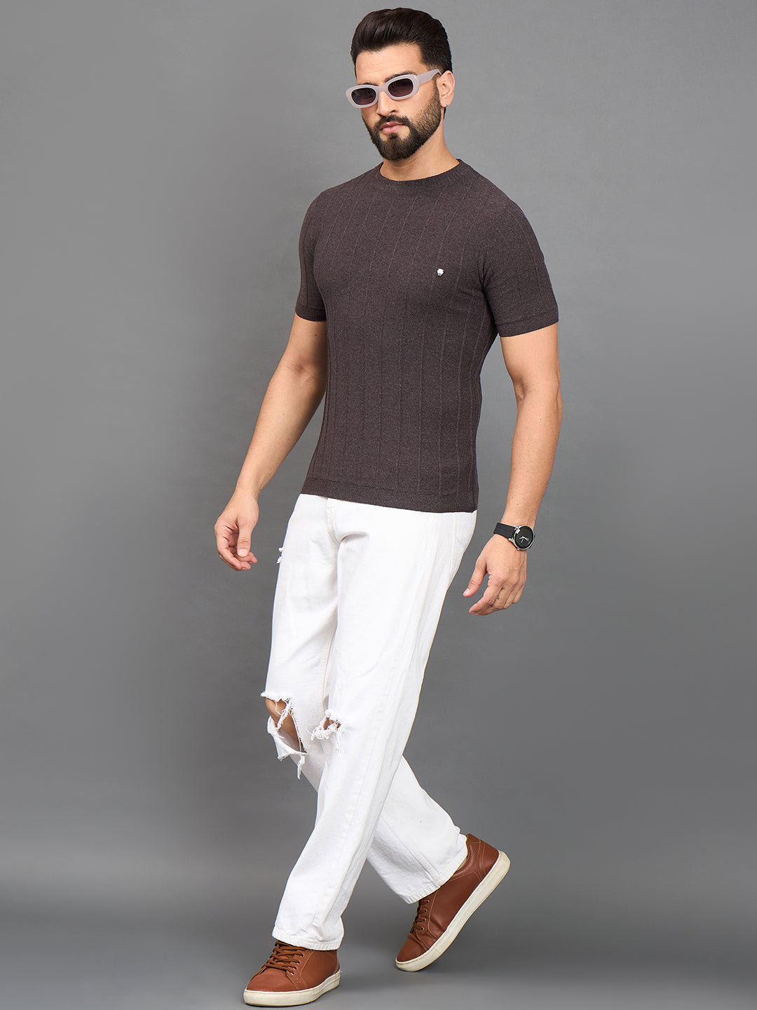 CLAPTON Men Knitted Round Neck T-shirt  Brown
