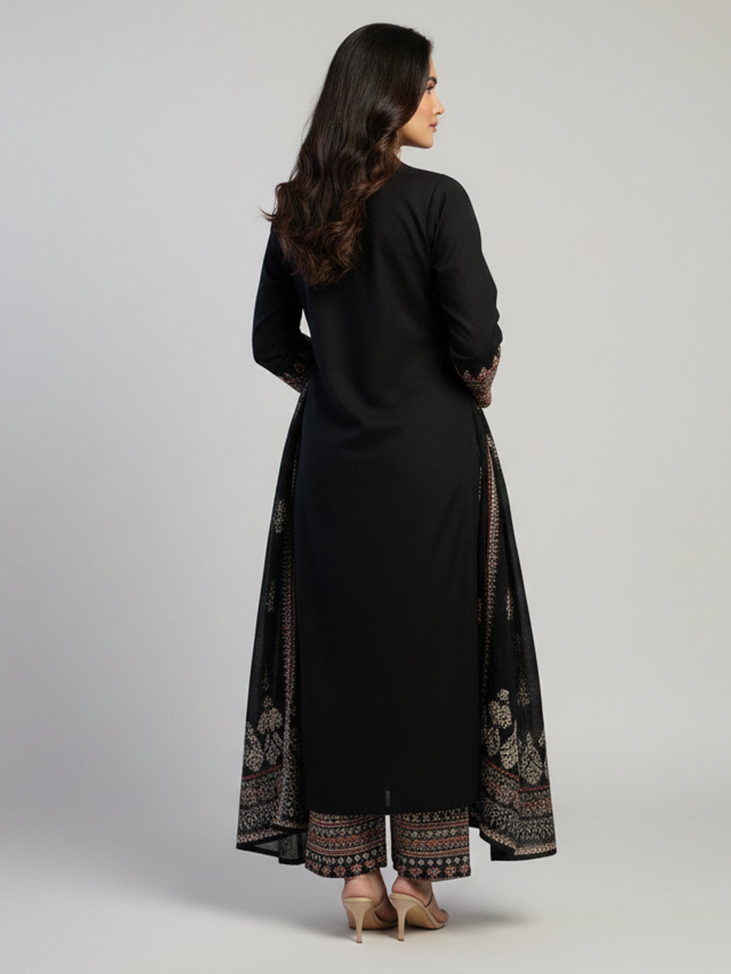 Embroidered wool blends for winter wear Straight-fit kurta with trousers and a dupatta (shawl) Black