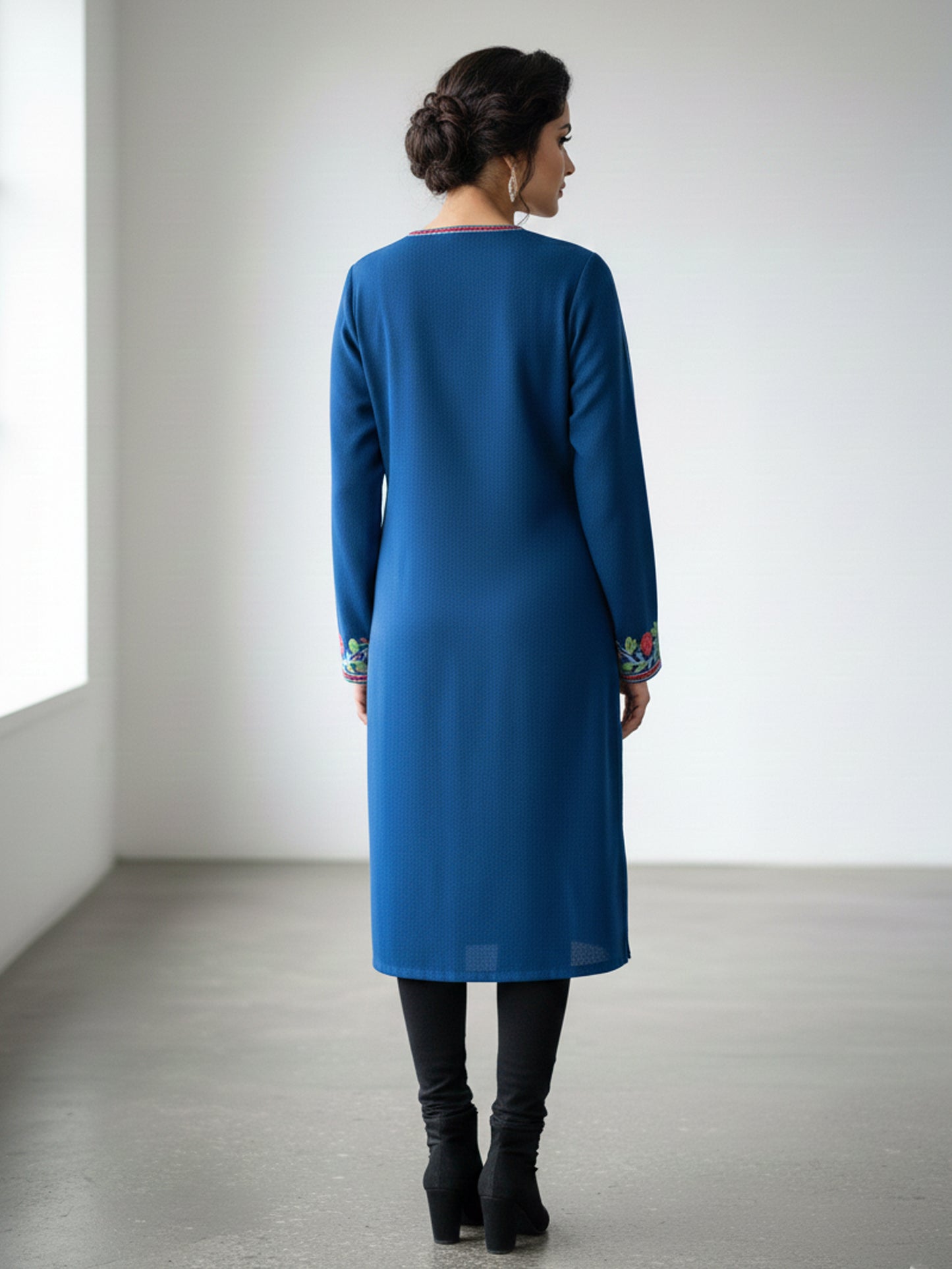 Clapton Blue Wolen Winter wear Embroidered Kashmiri Aari Work Kurta (PHERAN)