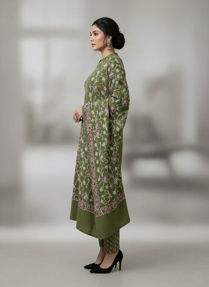 Clapton Embroidered  wool blends for winter wear Straight-fit kurta with trousers and a dupatta (shawl) Green