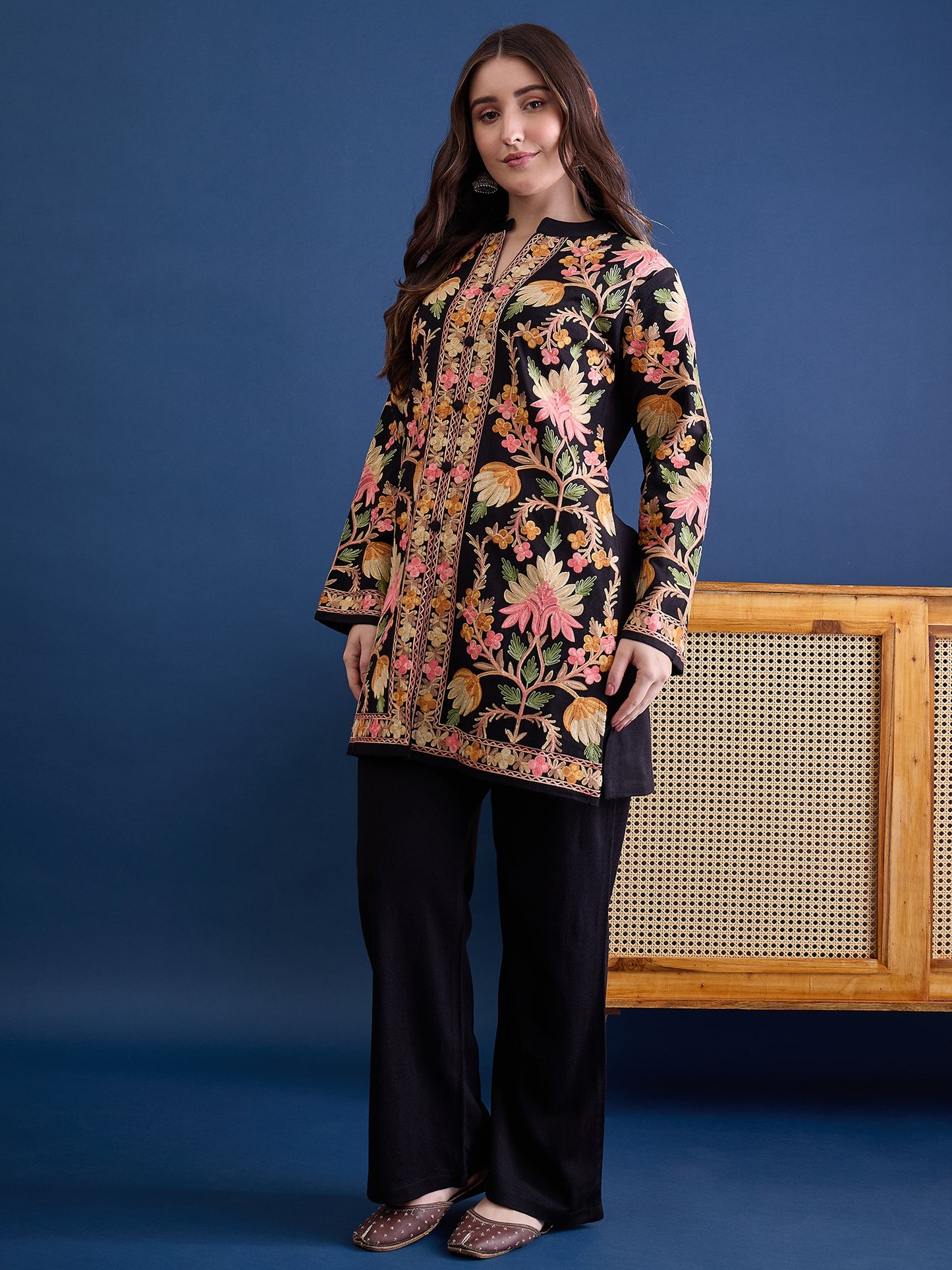 Women’S Embroidered Woolen Kurta With Straight-Fit Pants Co-Set Black