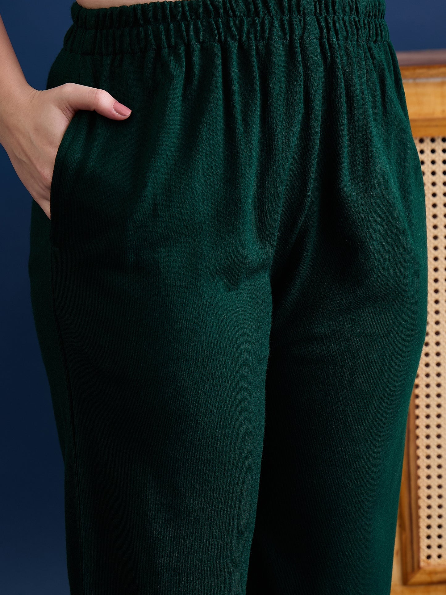 Women’S Embroidered Woolen Kurta With Straight-Fit Pants Co-Set Green