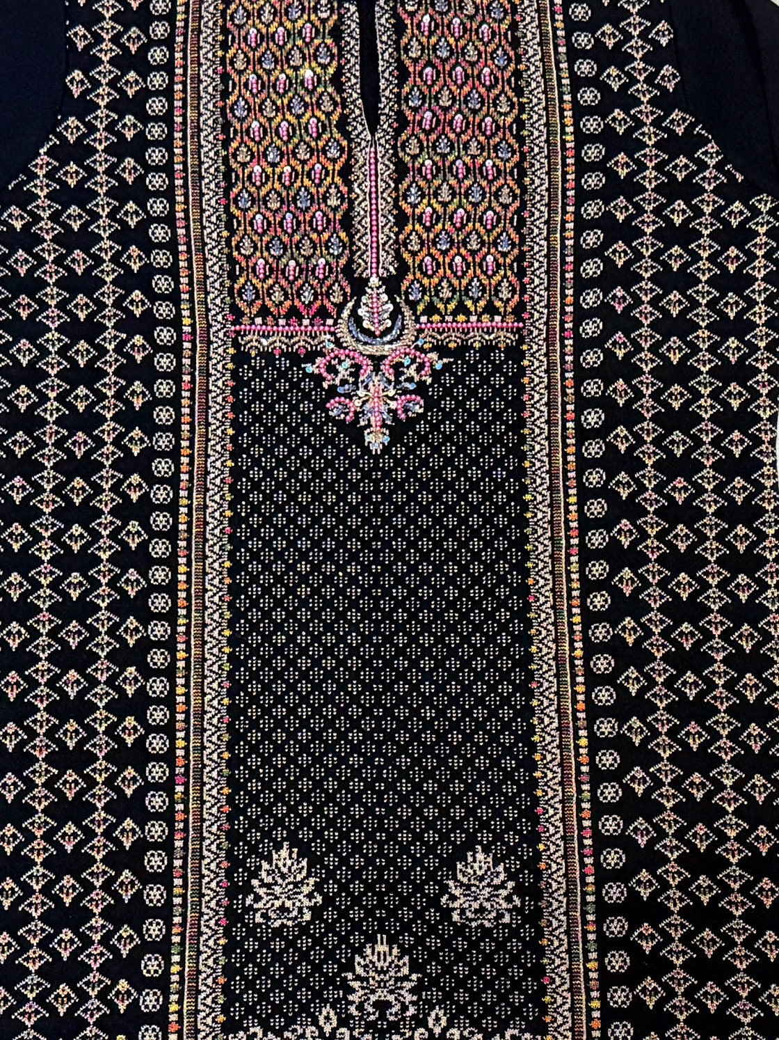 Embroidered wool blends for winter wear Straight-fit kurta with trousers and a dupatta (shawl) Black
