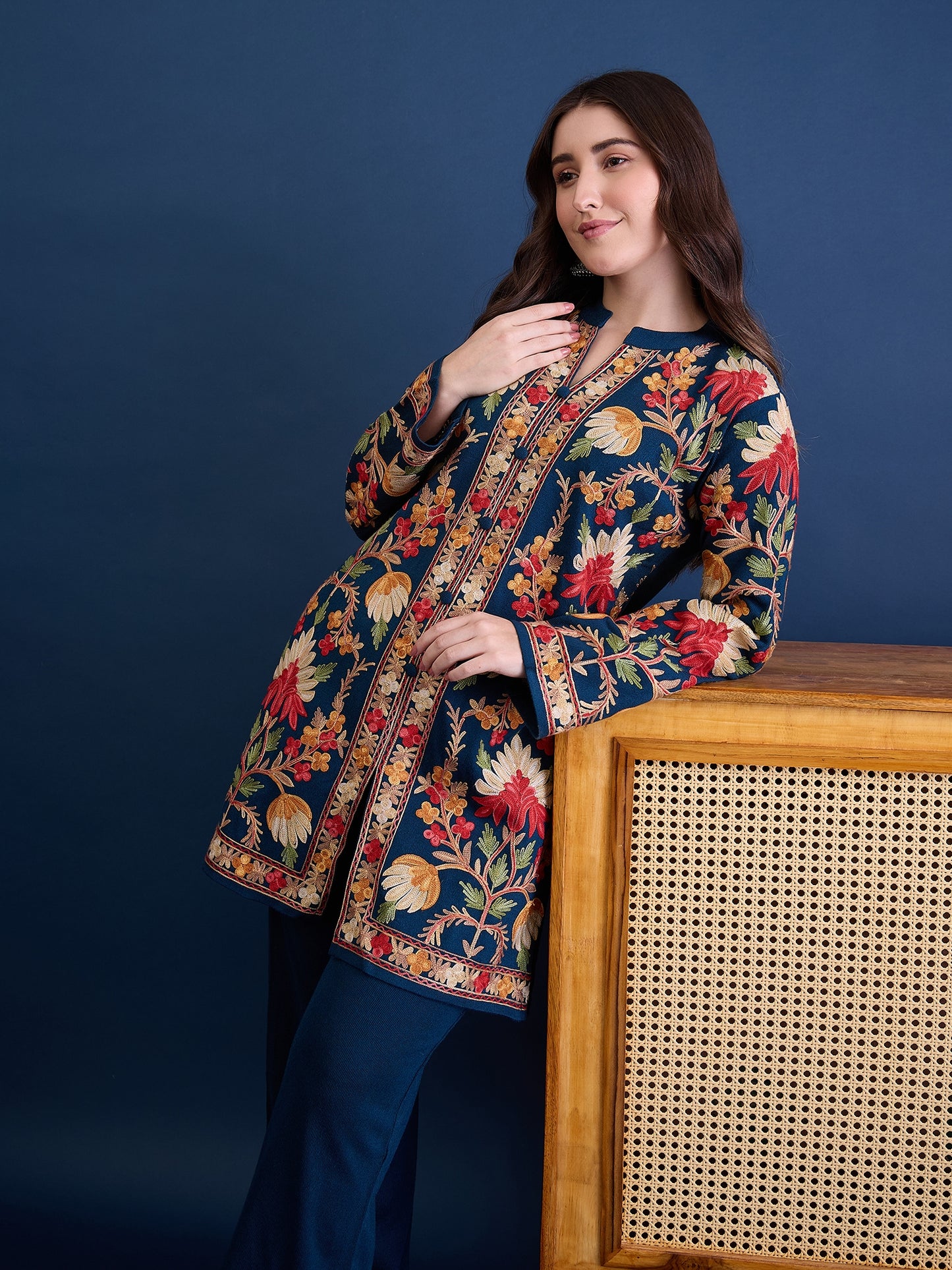 Women’S Embroidered Woolen Kurta With Straight-Fit Pants Co-Set Peacock
