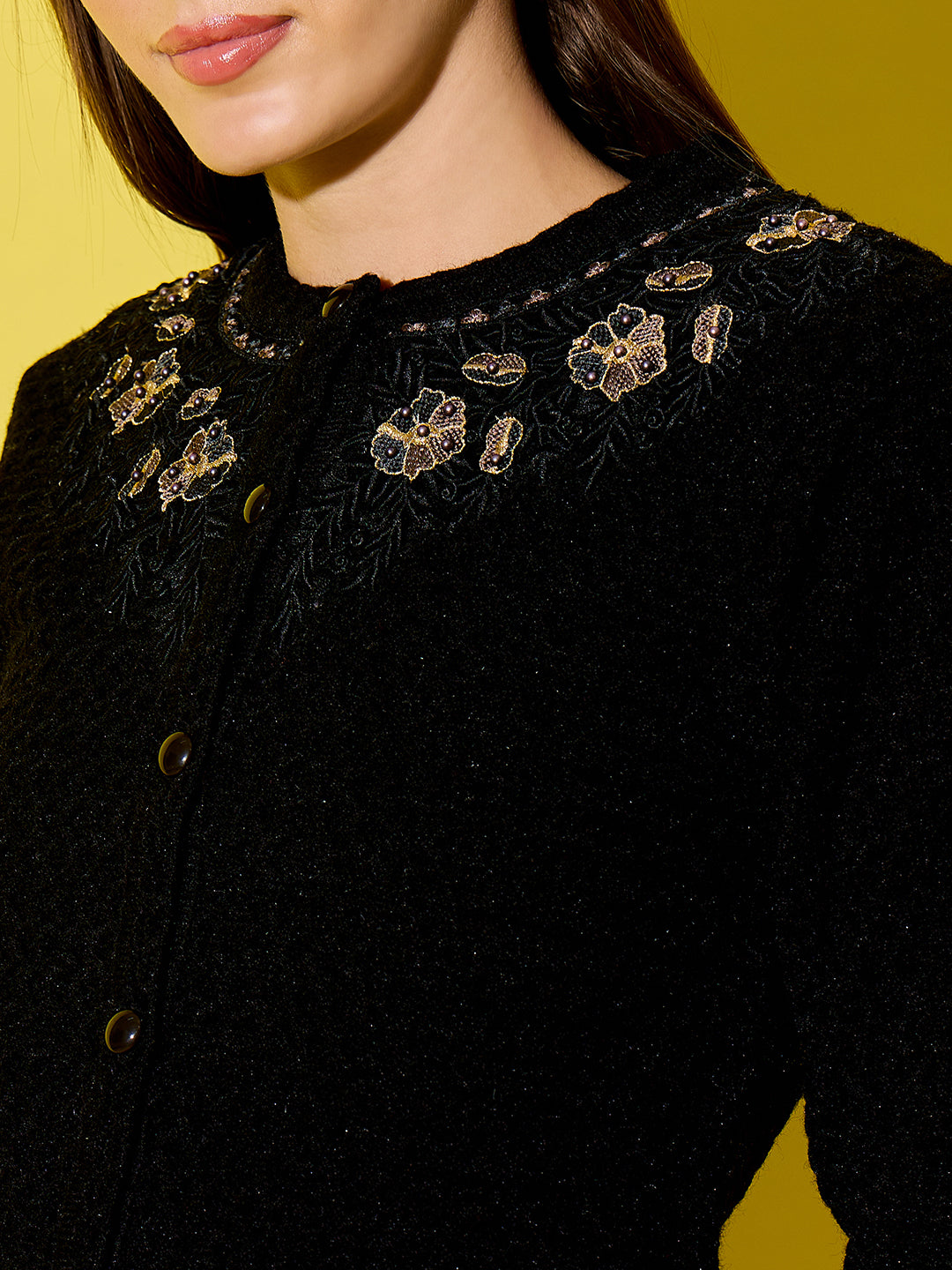 Embroidery Woolen Sleeveless Cardigan