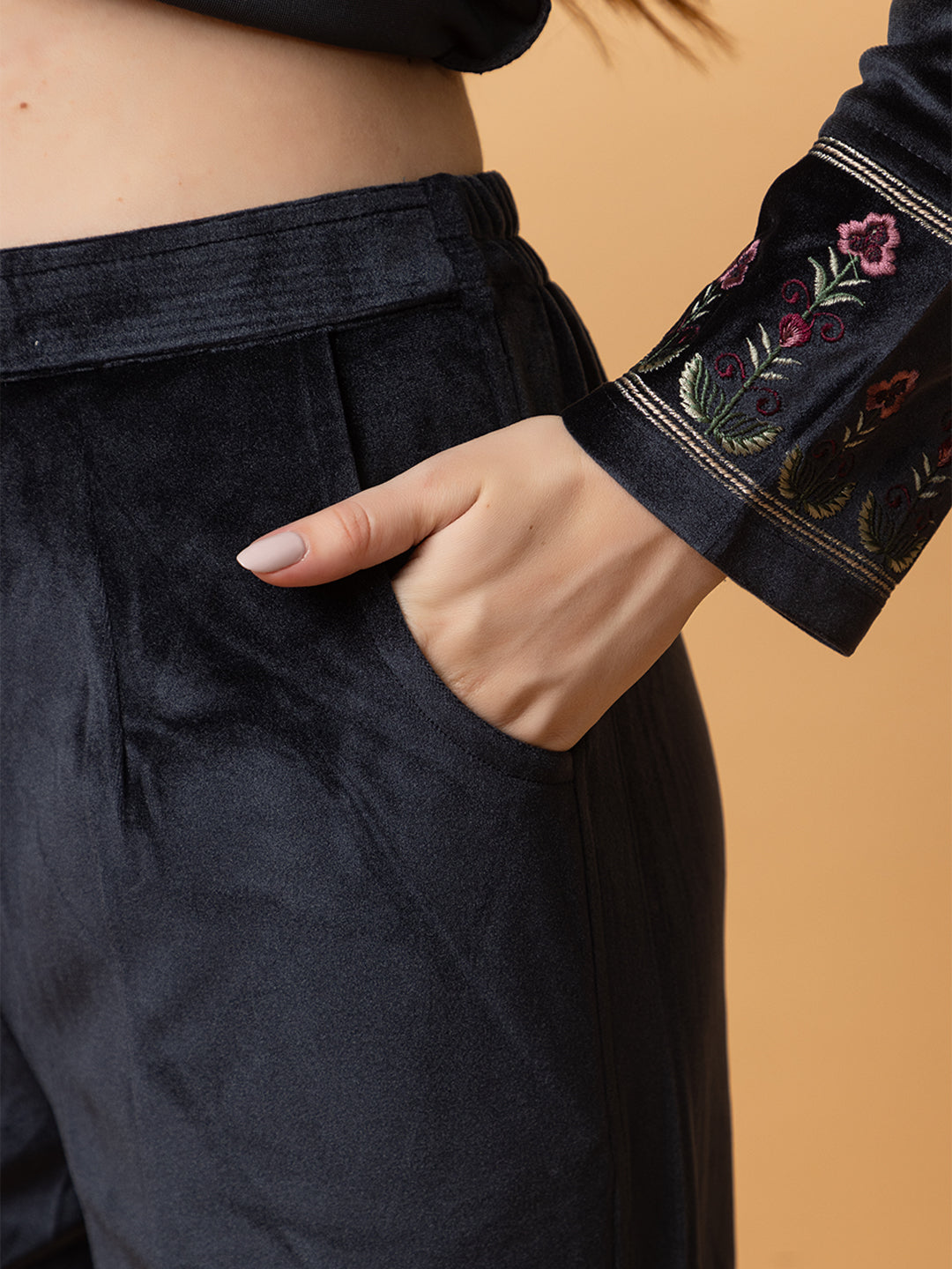 Velvet Embroidered Winter Wear Embroidered Straight Kurta Pant With Dupatta Set Navy