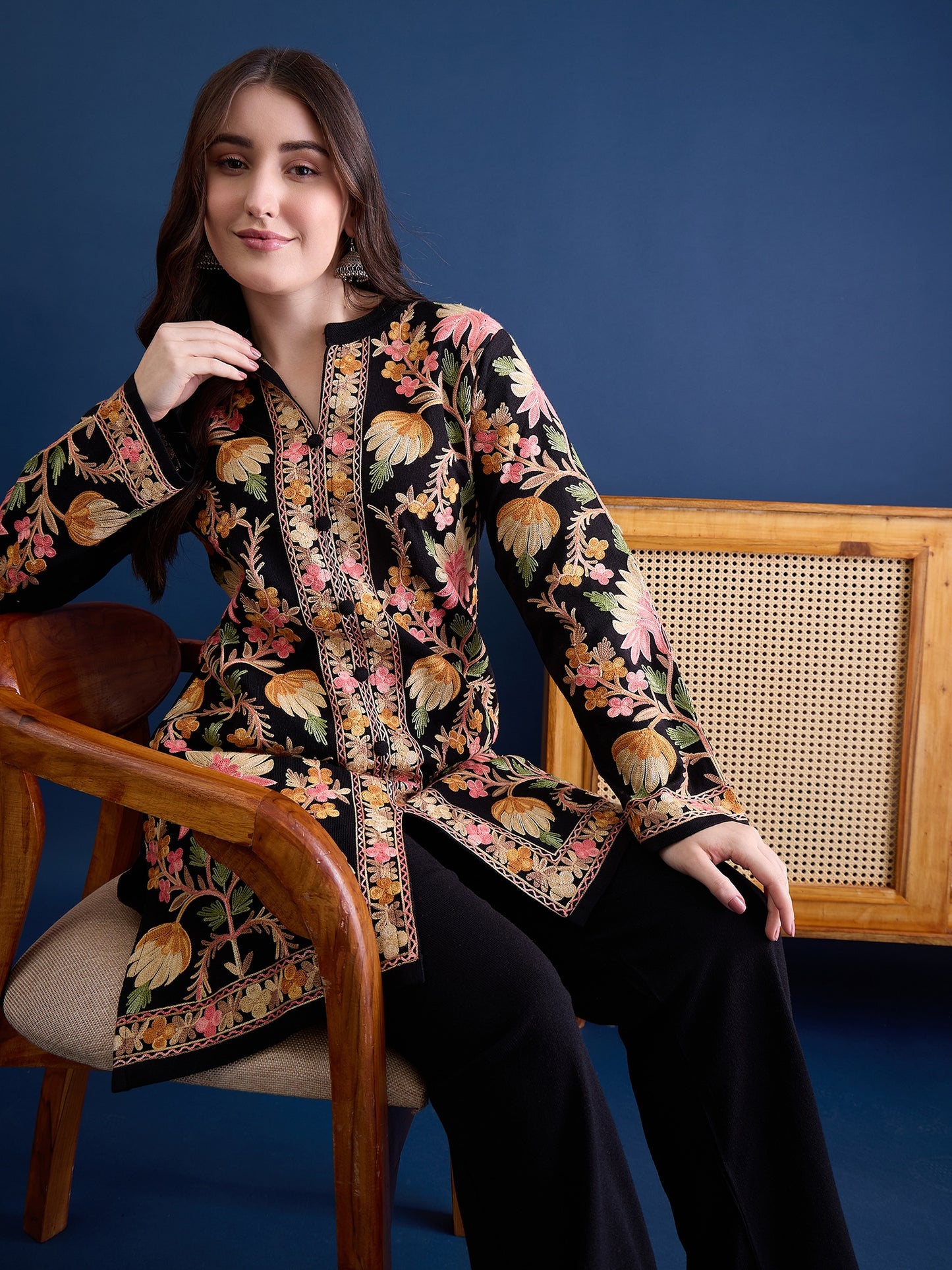 Women’S Embroidered Woolen Kurta With Straight-Fit Pants Co-Set Black