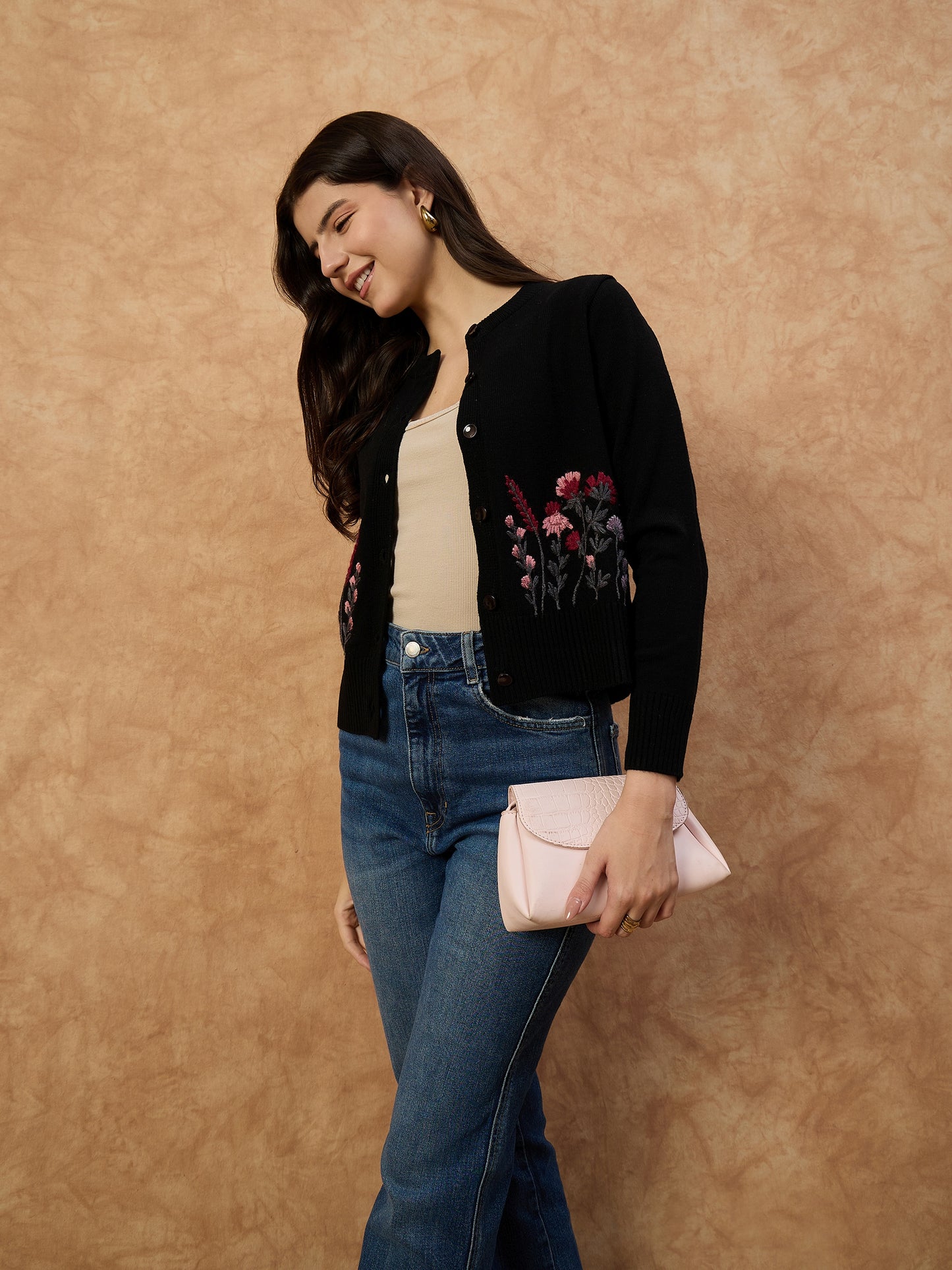 Clapton Women’s Black Knitted Floral Embroidered Cardigan 6110