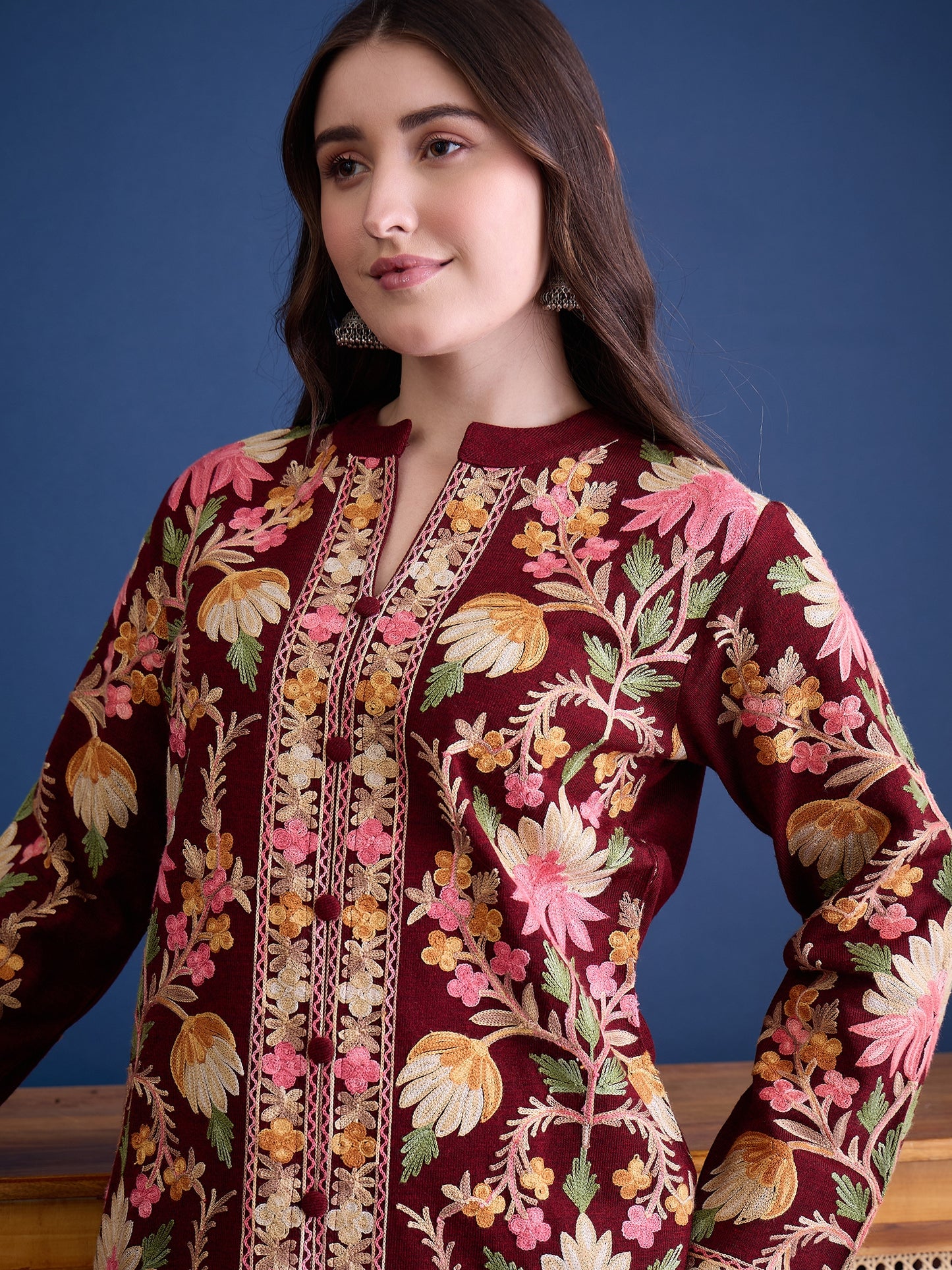 Women’S Embroidered Woolen Kurta With Straight-Fit Pants Co-Set Mehroon