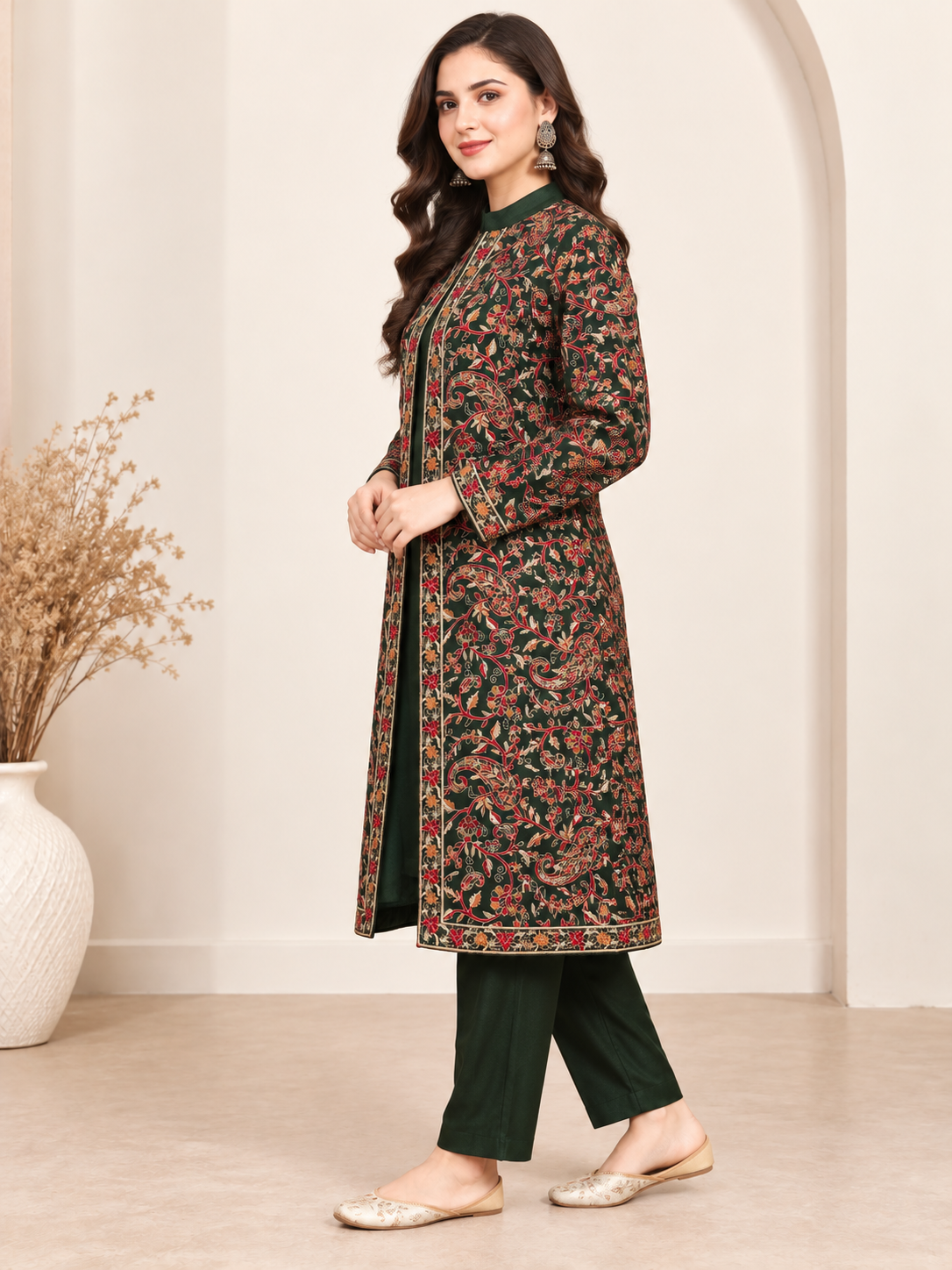 Embroidered 3-Piece Co-ord Shrug Set with Straight Pants and Inner Tank Top GREEN